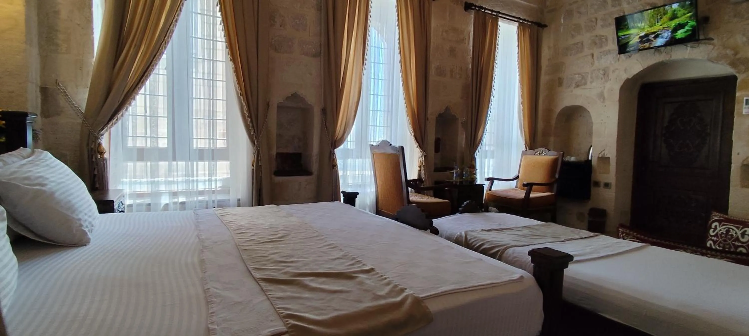 Photo of the whole room, Bed in CARRA KONAĞI