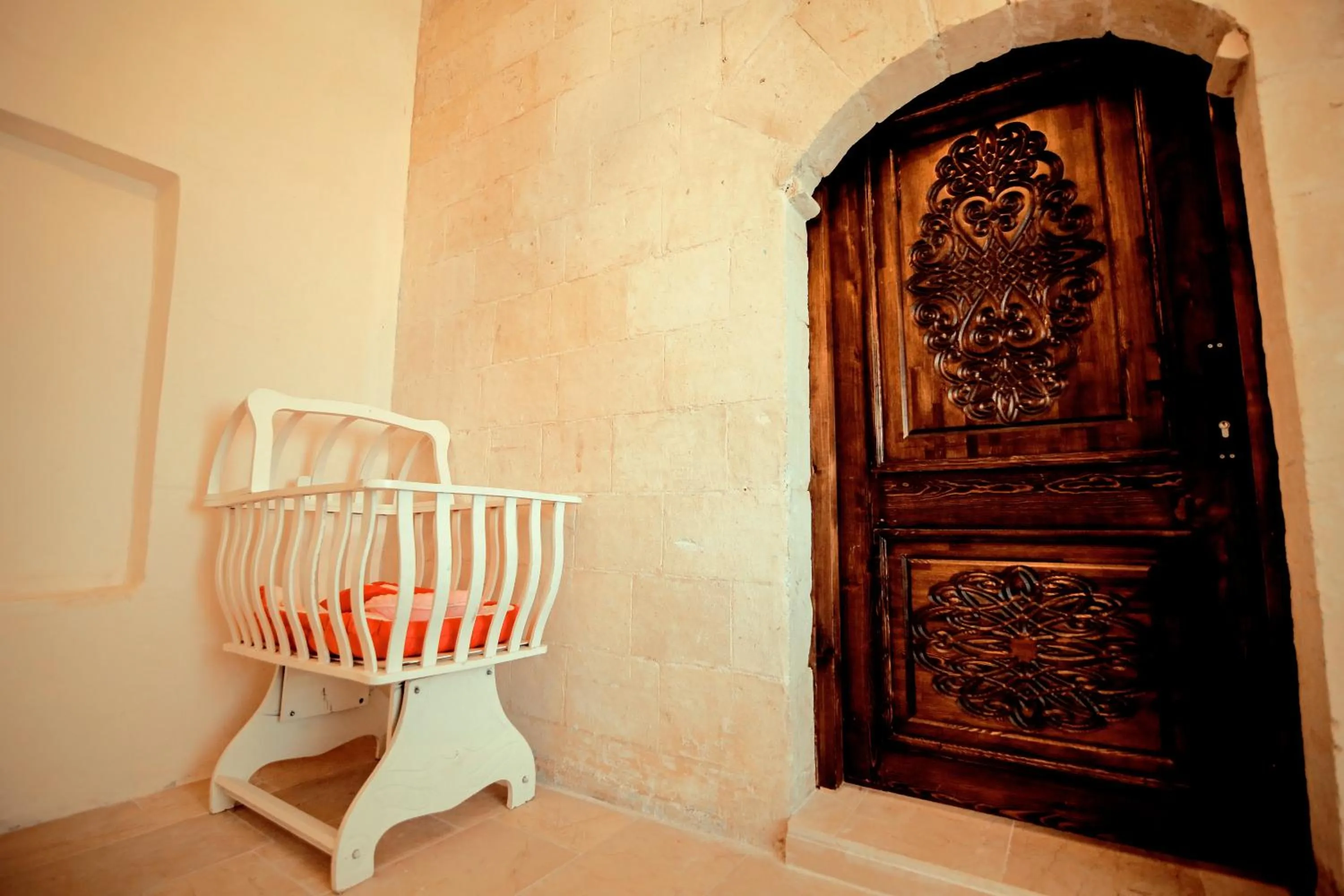 cot in CARRA KONAĞI