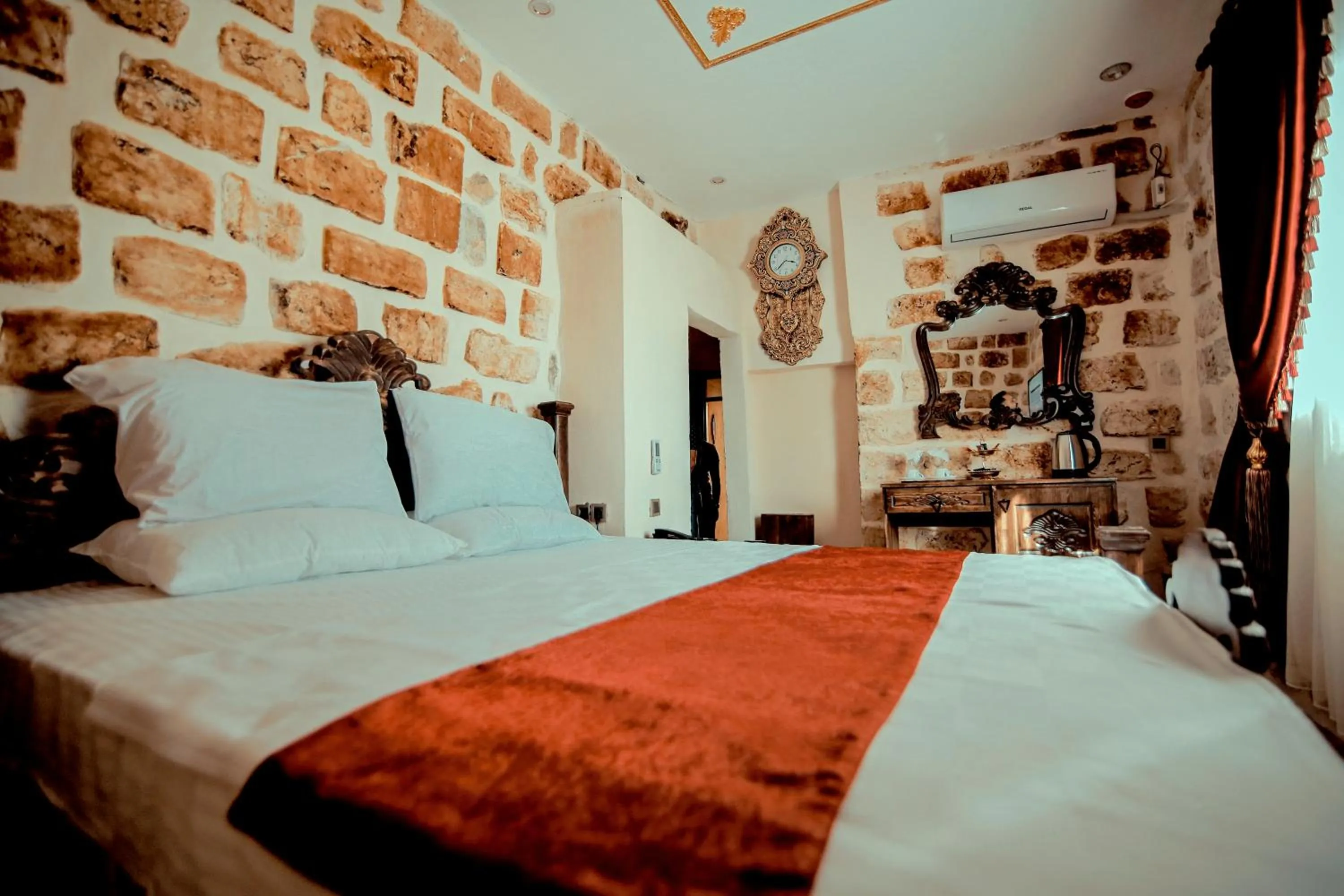 Property building, Bed in CARRA KONAĞI