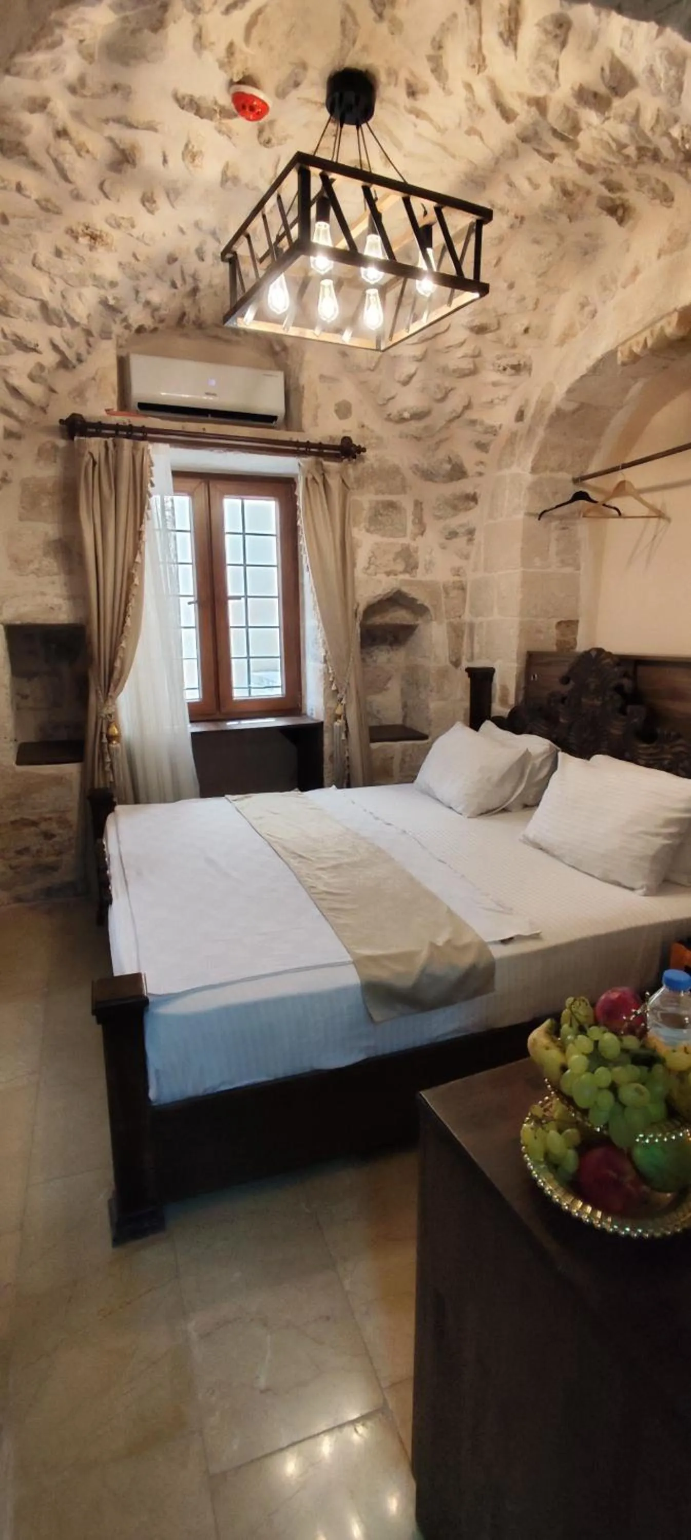 Photo of the whole room, Bed in CARRA KONAĞI