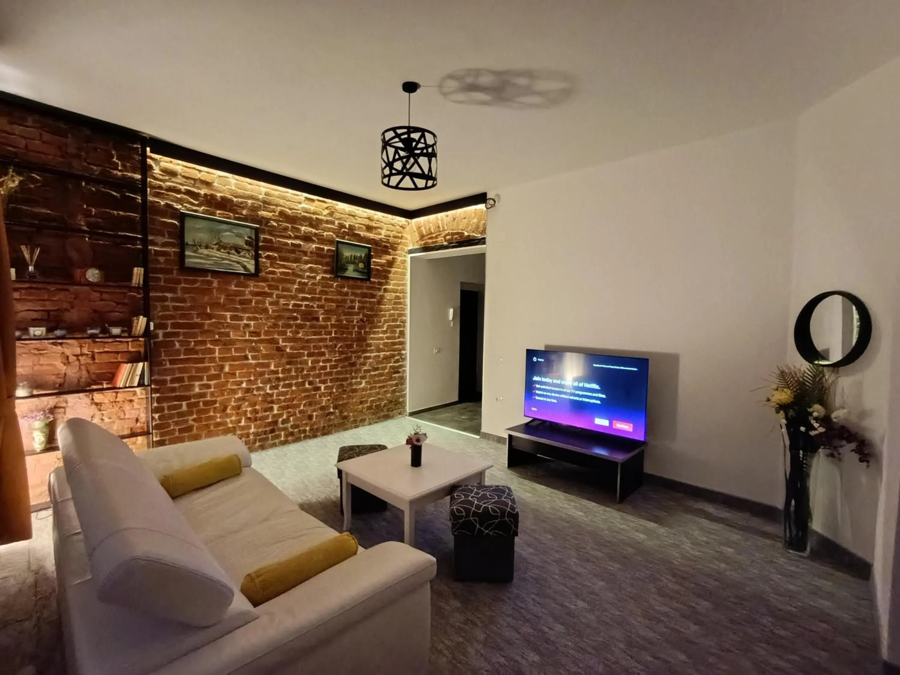 Communal lounge/ TV room in Apartament ultracentral