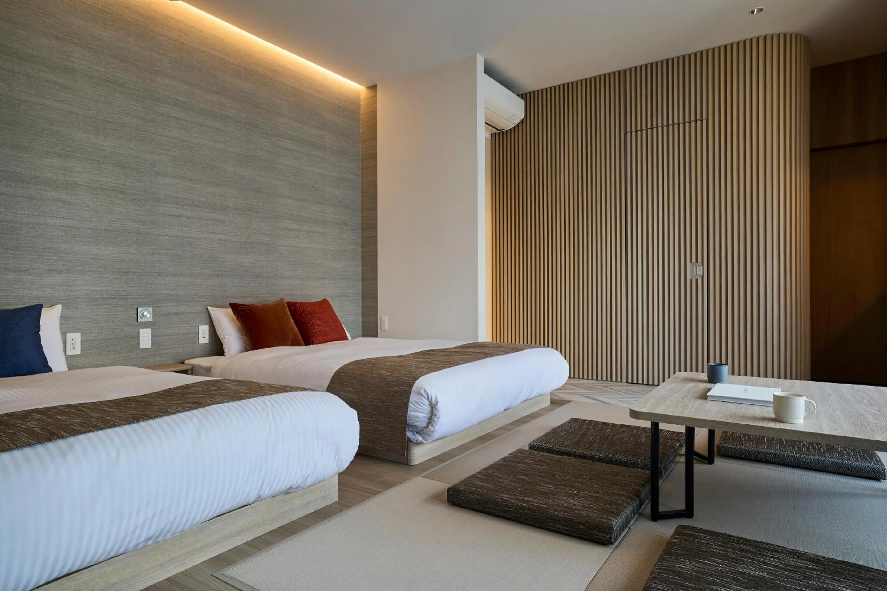 Photo of the whole room, Bed in fav HIROSHIMA HEIWAODORI