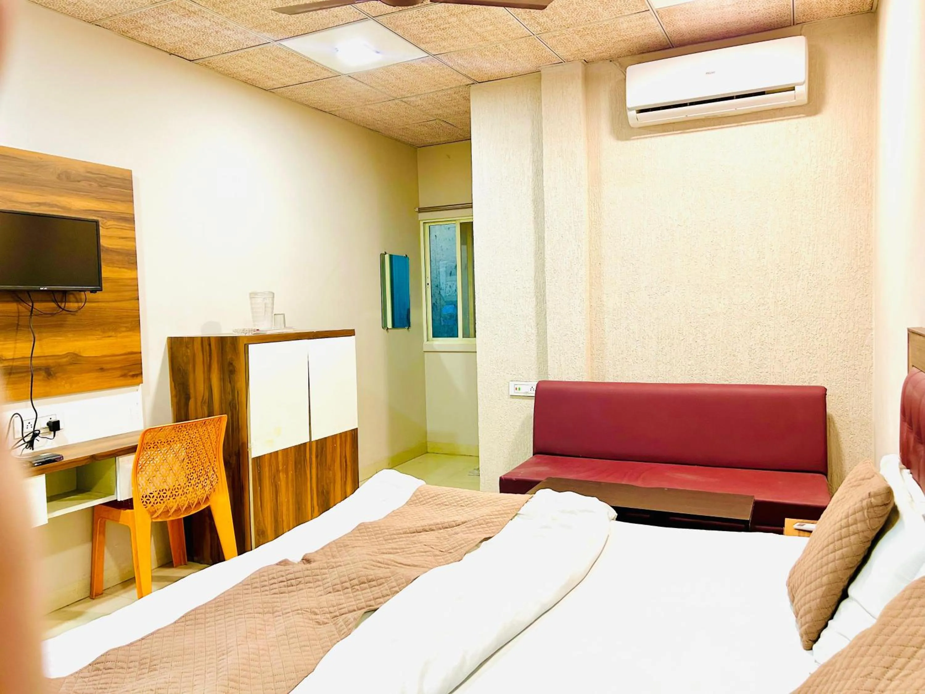 Bed in JAGTARA RESIDENCY