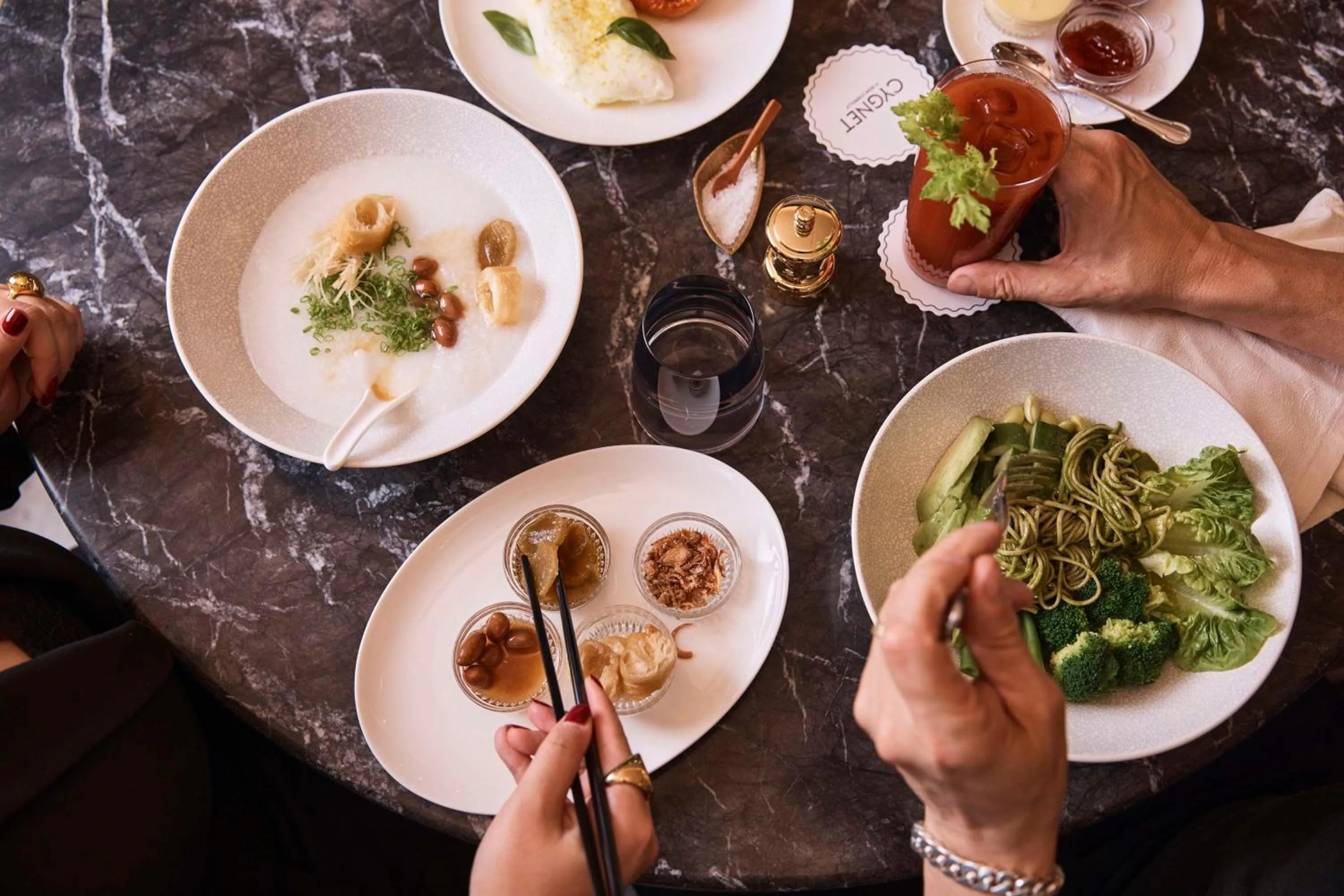 Food and drinks in Hotel Telegraph