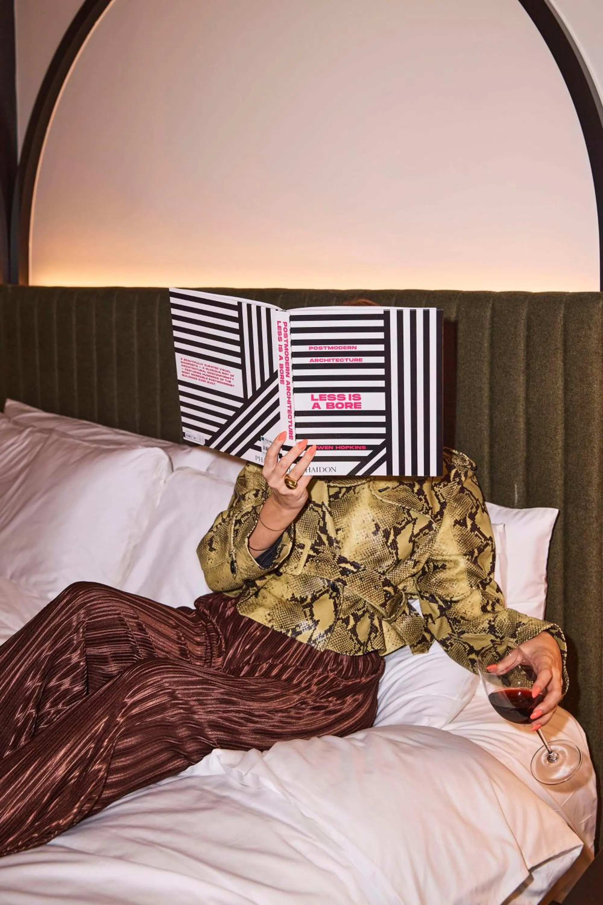 Bedroom, Bed in Hotel Telegraph