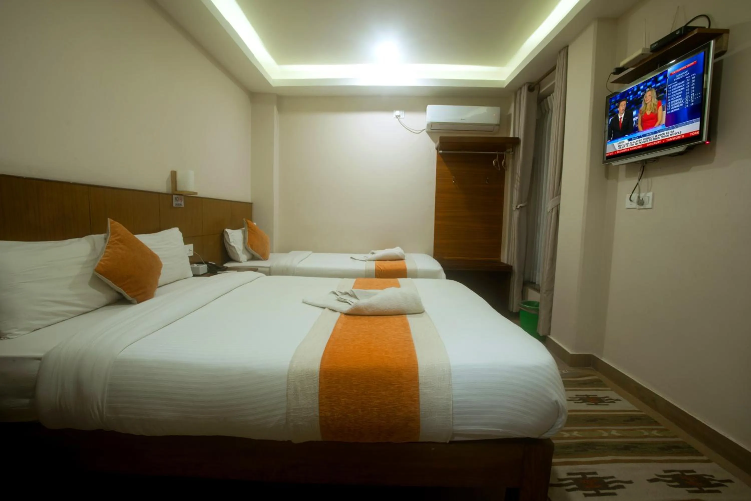 Photo of the whole room, Bed in Hotel Lake Himalaya