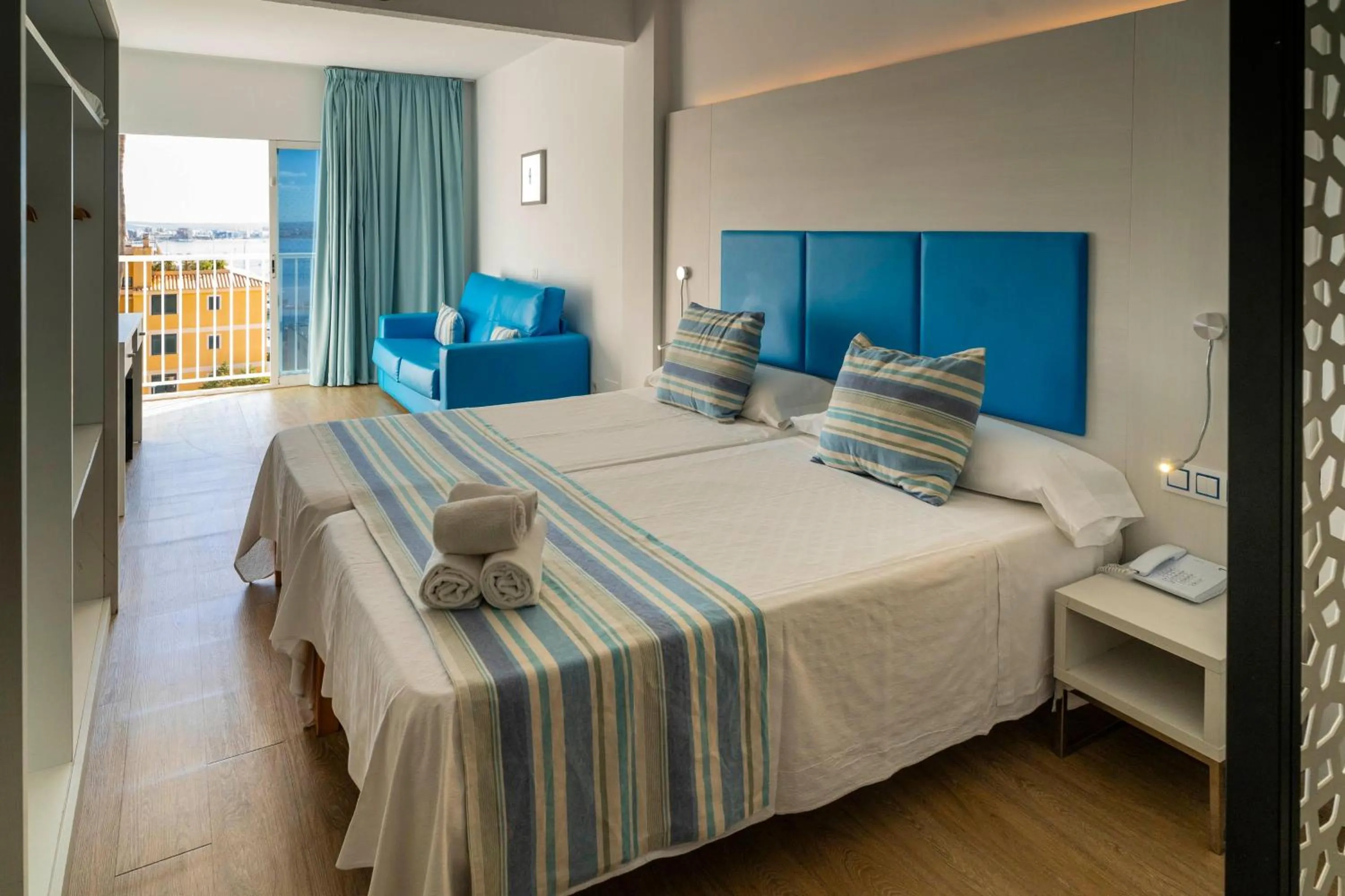 Photo of the whole room, Bed in Hotel Amic Horizonte