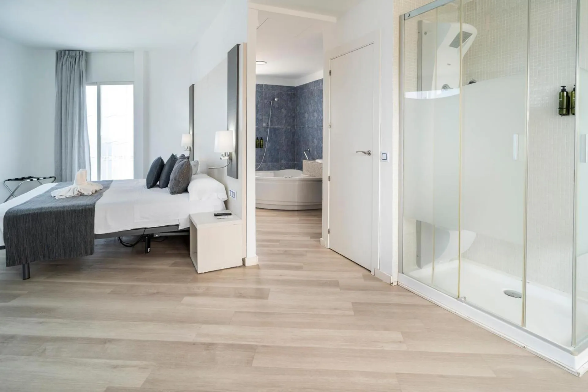 Photo of the whole room, Bed in Hotel Amic Horizonte