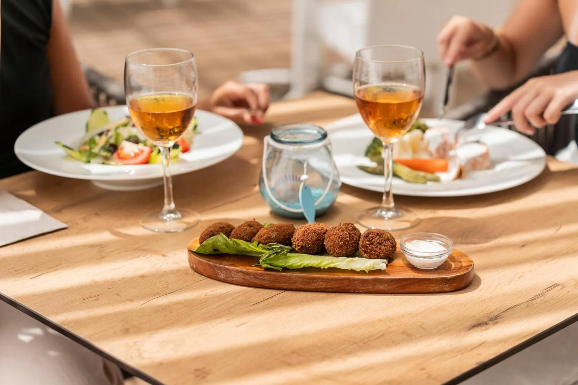 Restaurant/places to eat in Hotel Amic Horizonte