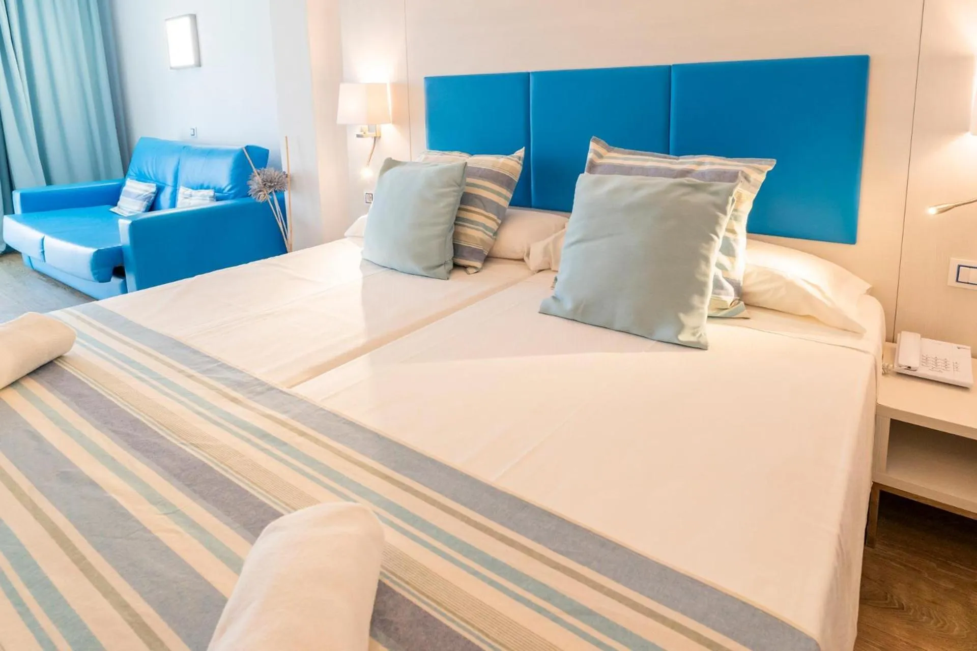 Photo of the whole room, Bed in Hotel Amic Horizonte