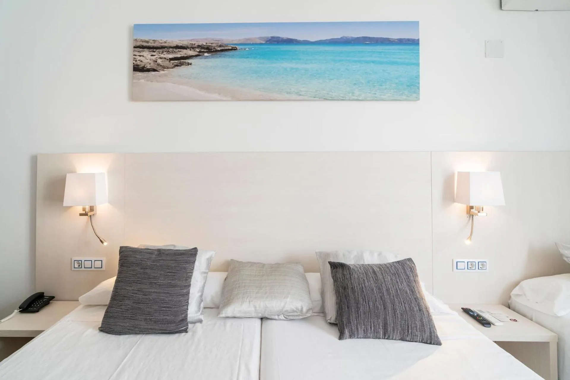 Photo of the whole room, Bed in Hotel Amic Horizonte