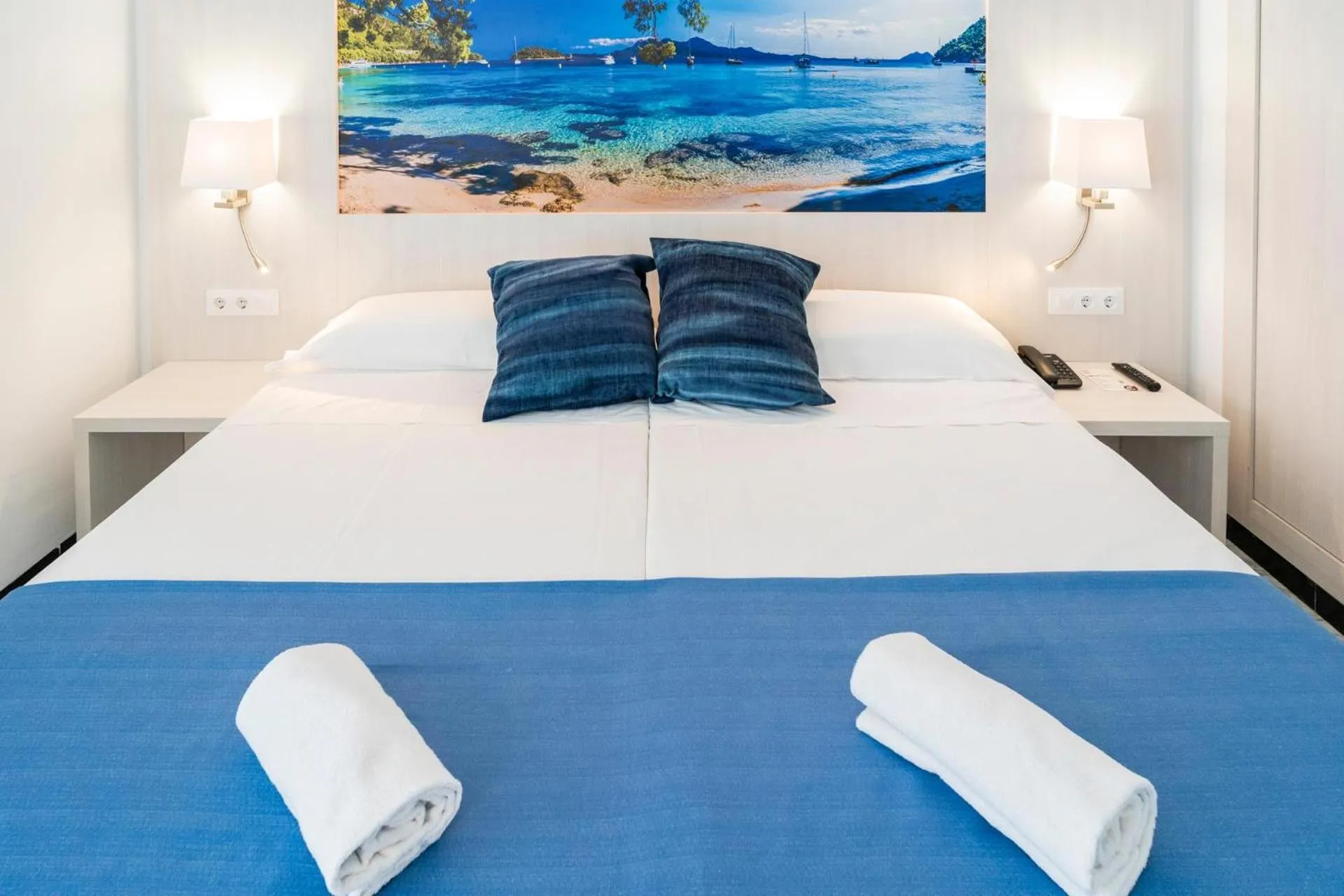 Photo of the whole room, Bed in Hotel Amic Horizonte