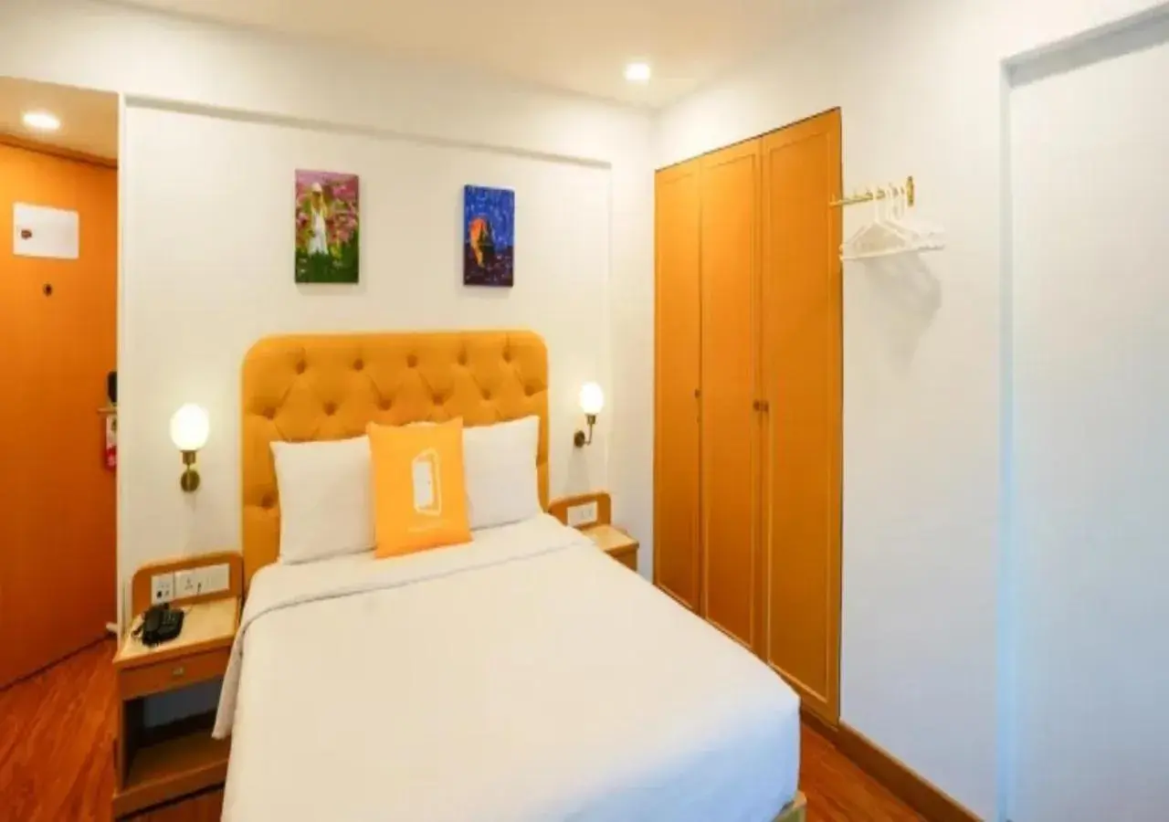 Superior King or Twin Room - single occupancy in Bloom Boutique - Bandra Superior King or Twin Room - single occupancy in Bloom Boutique - Bandra