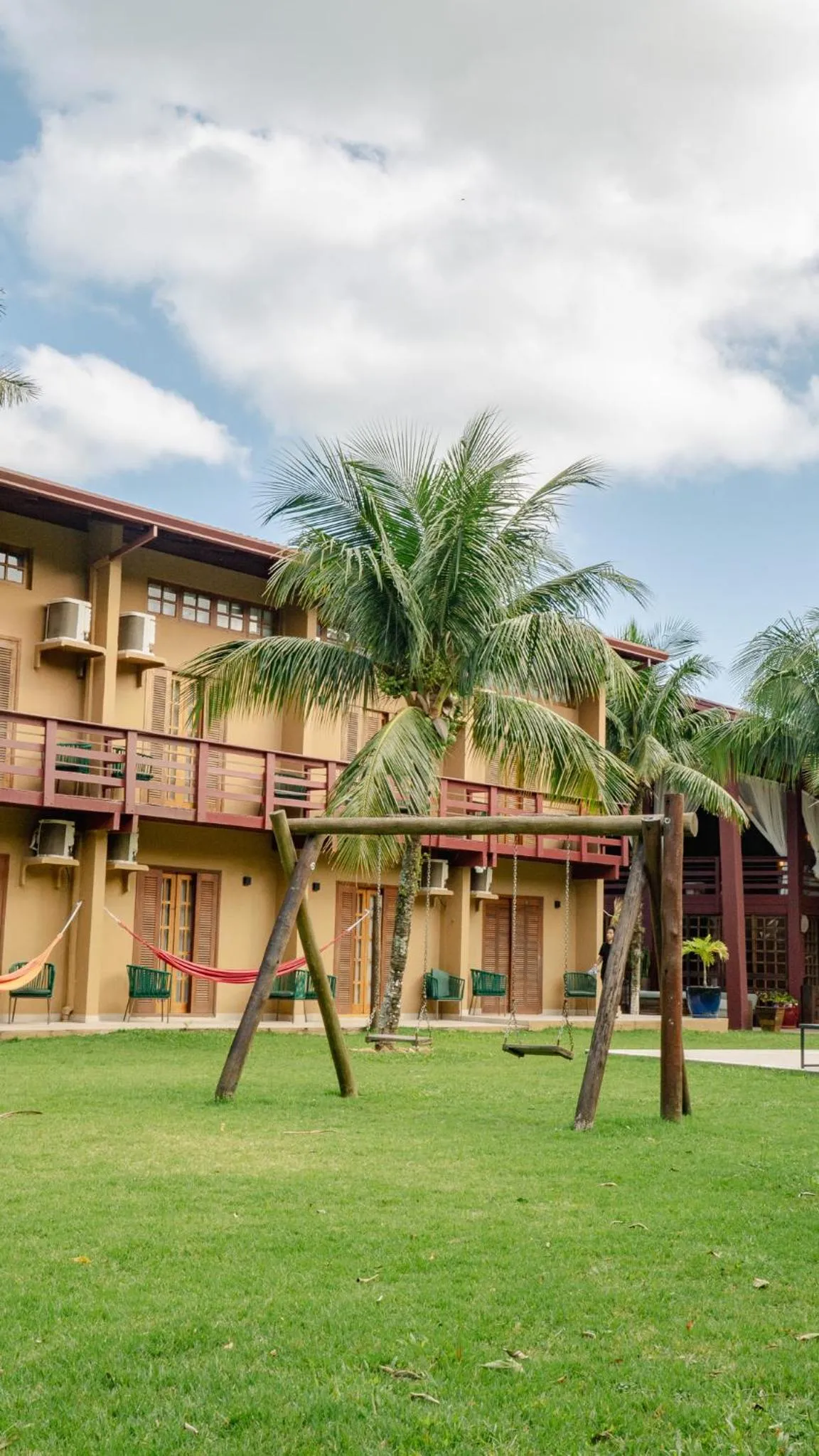 Quiet street view in Delta Maresias Club by Smart Sharing