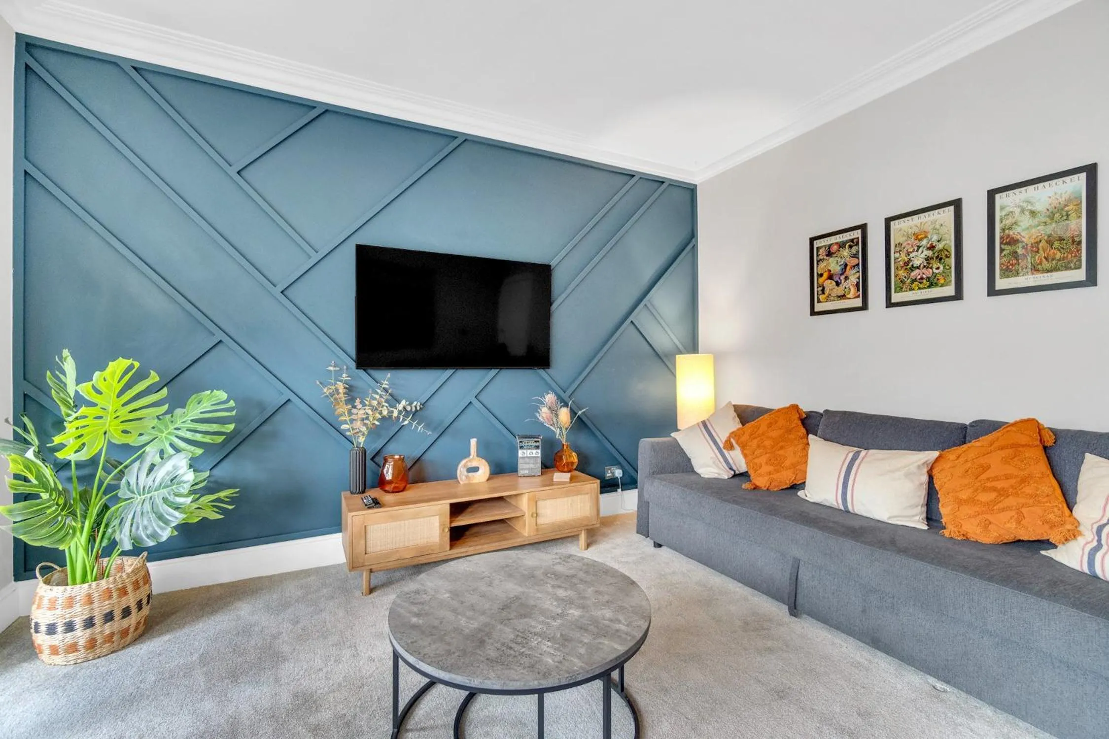 Other in Poets Apartment with Free Parking By My Getaways