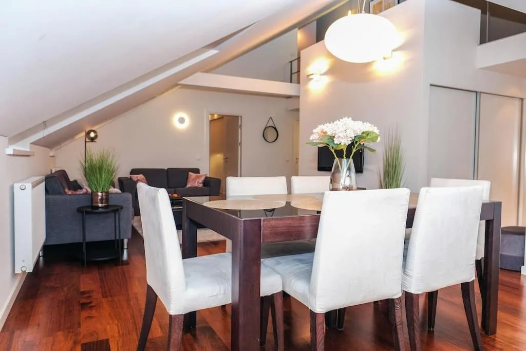 Dining area in #stayhere - Spacious Luxury Town Hall 3BDR Apartment
