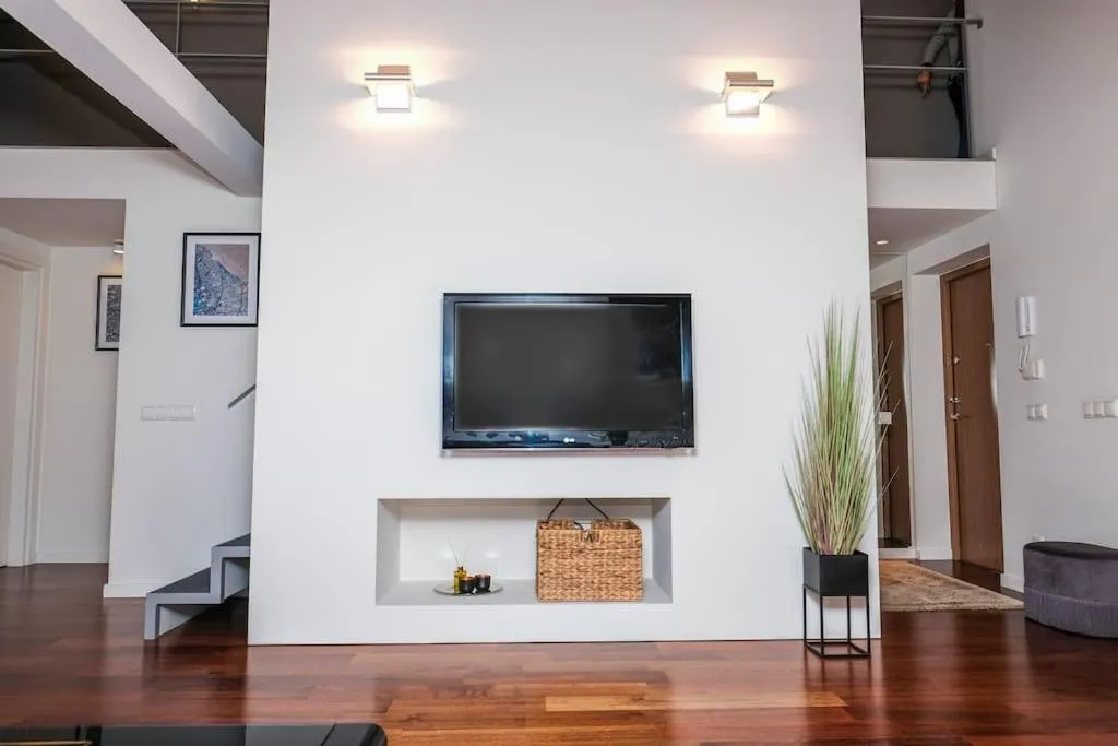 TV and multimedia in #stayhere - Spacious Luxury Town Hall 3BDR Apartment
