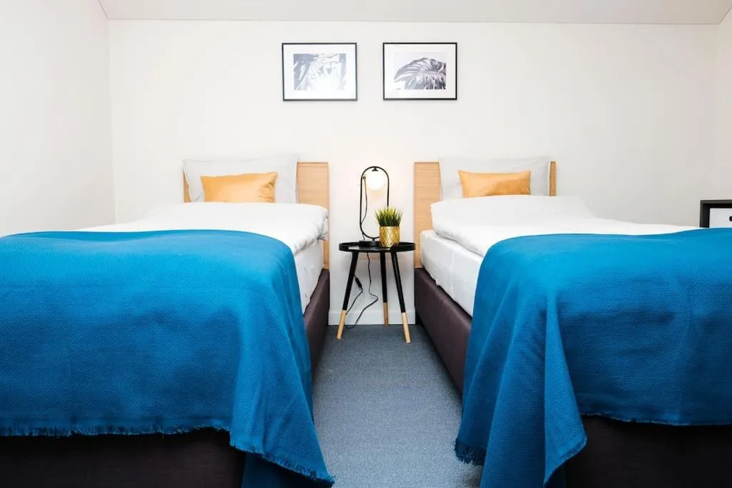 Bed in #stayhere - Spacious Luxury Town Hall 3BDR Apartment