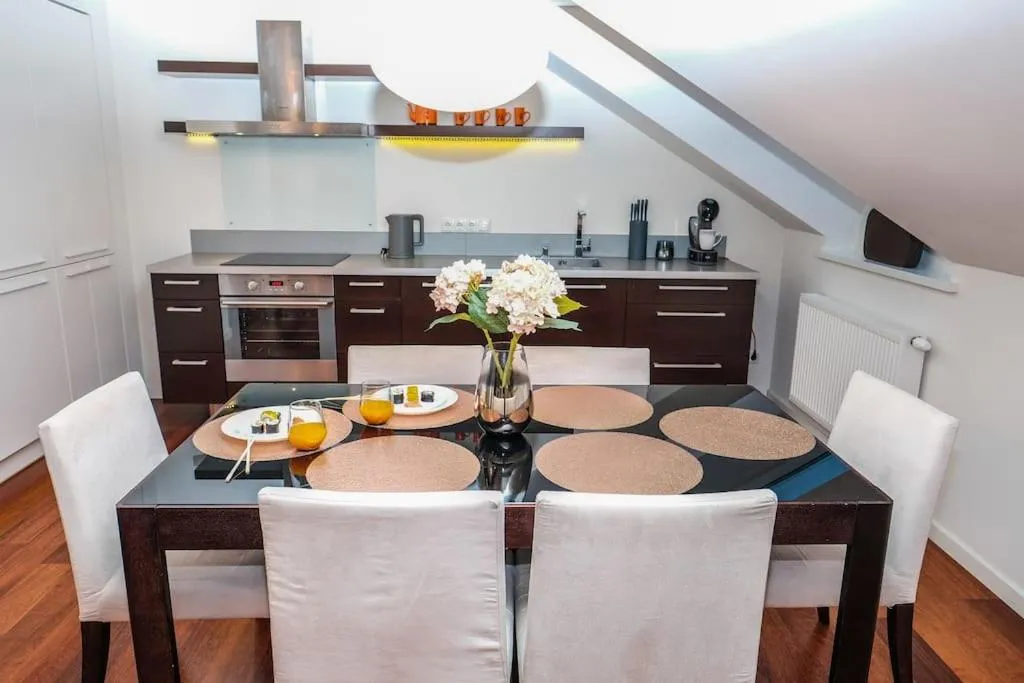 Dining area in #stayhere - Spacious Luxury Town Hall 3BDR Apartment