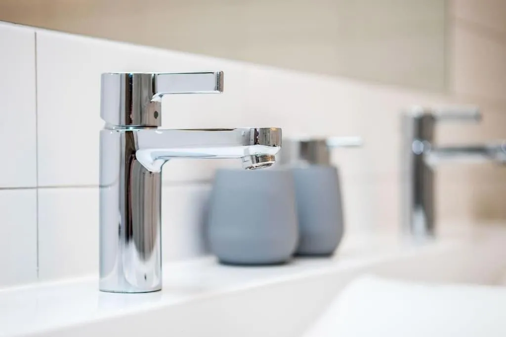 Bathroom in #stayhere - Spacious Luxury Town Hall 3BDR Apartment