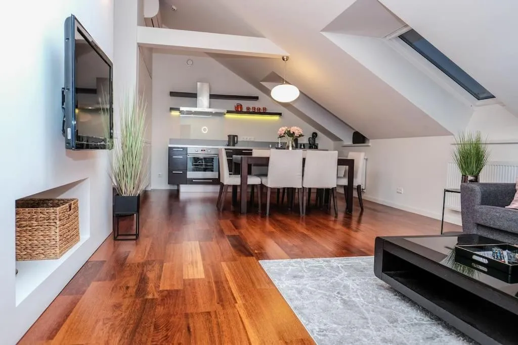 Living room in #stayhere - Spacious Luxury Town Hall 3BDR Apartment