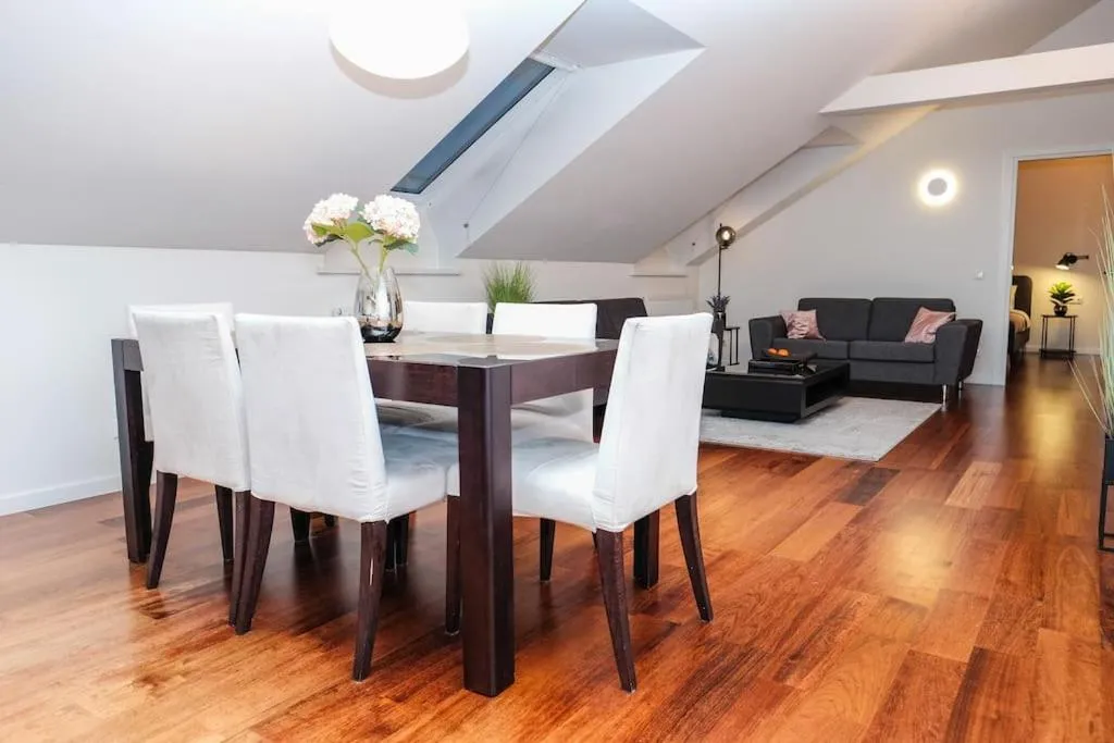 Living room in #stayhere - Spacious Luxury Town Hall 3BDR Apartment