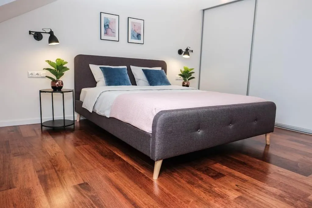 Bedroom, Bed in #stayhere - Spacious Luxury Town Hall 3BDR Apartment