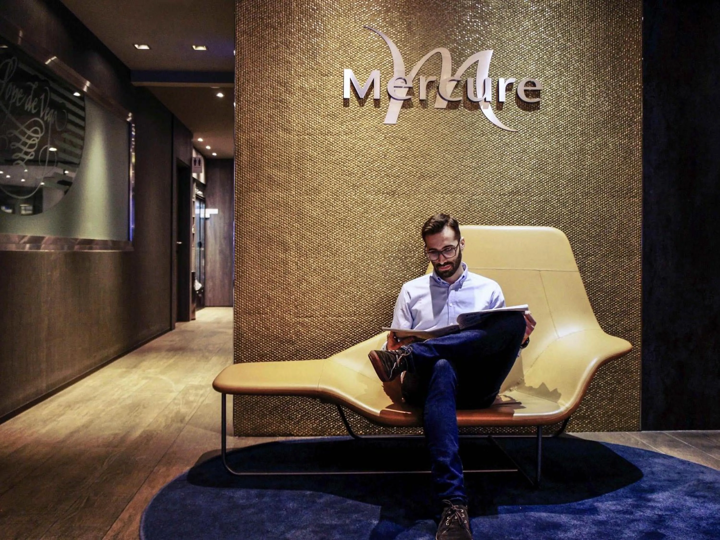 Property building in Mercure Madrid Centro