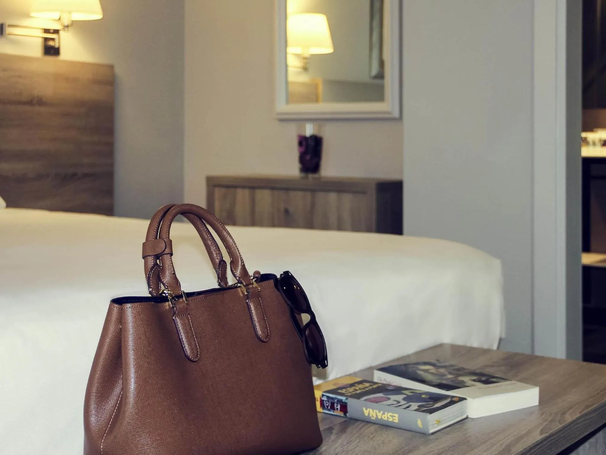 Business facilities, Bed in Mercure Madrid Centro