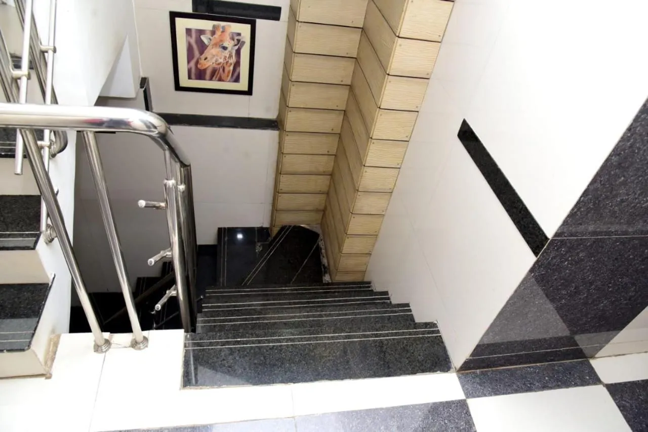 Floor plan in Nivant Lodge