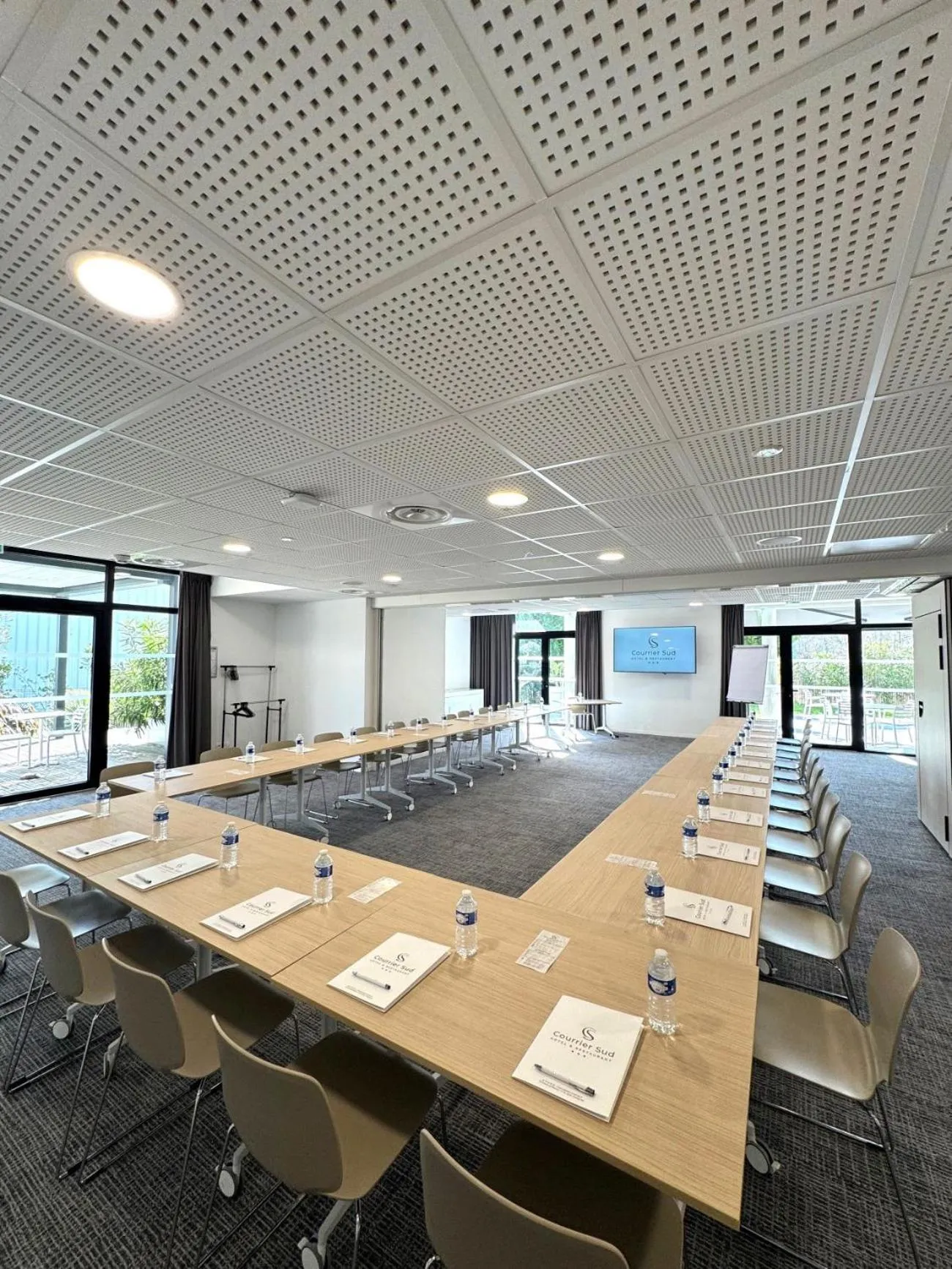 Meeting/conference room in COURRIER SUD