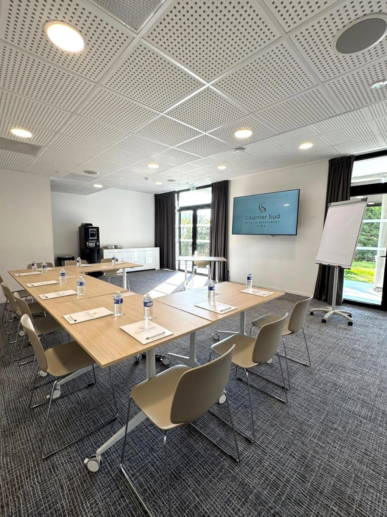 Meeting/conference room in COURRIER SUD