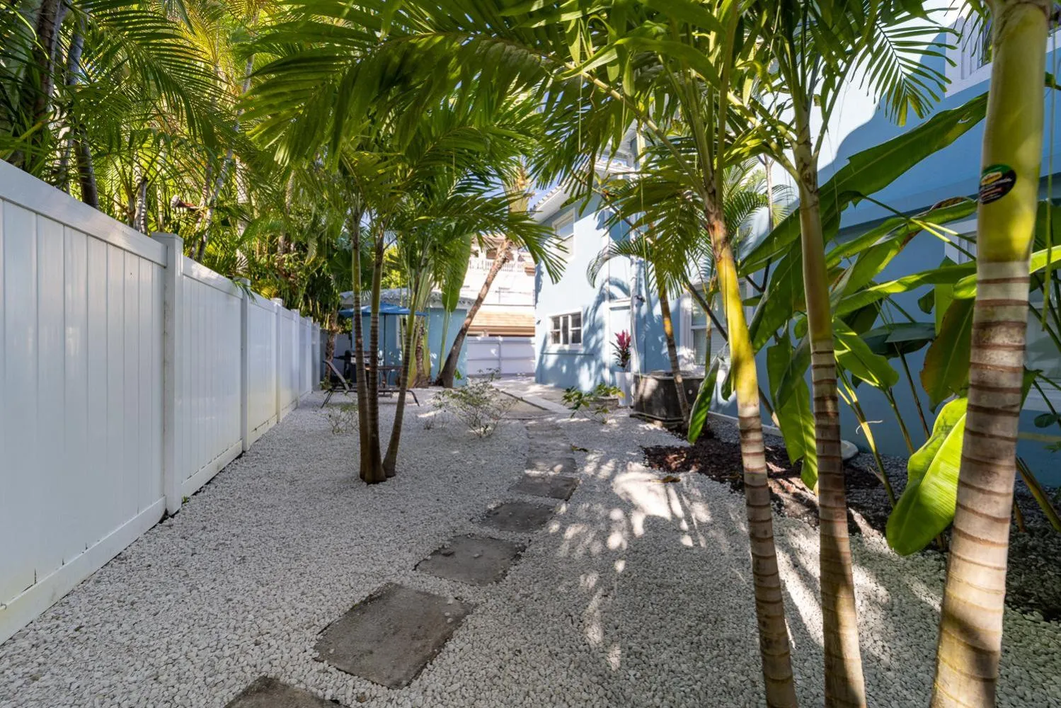 washing machine in The Blue Parrot