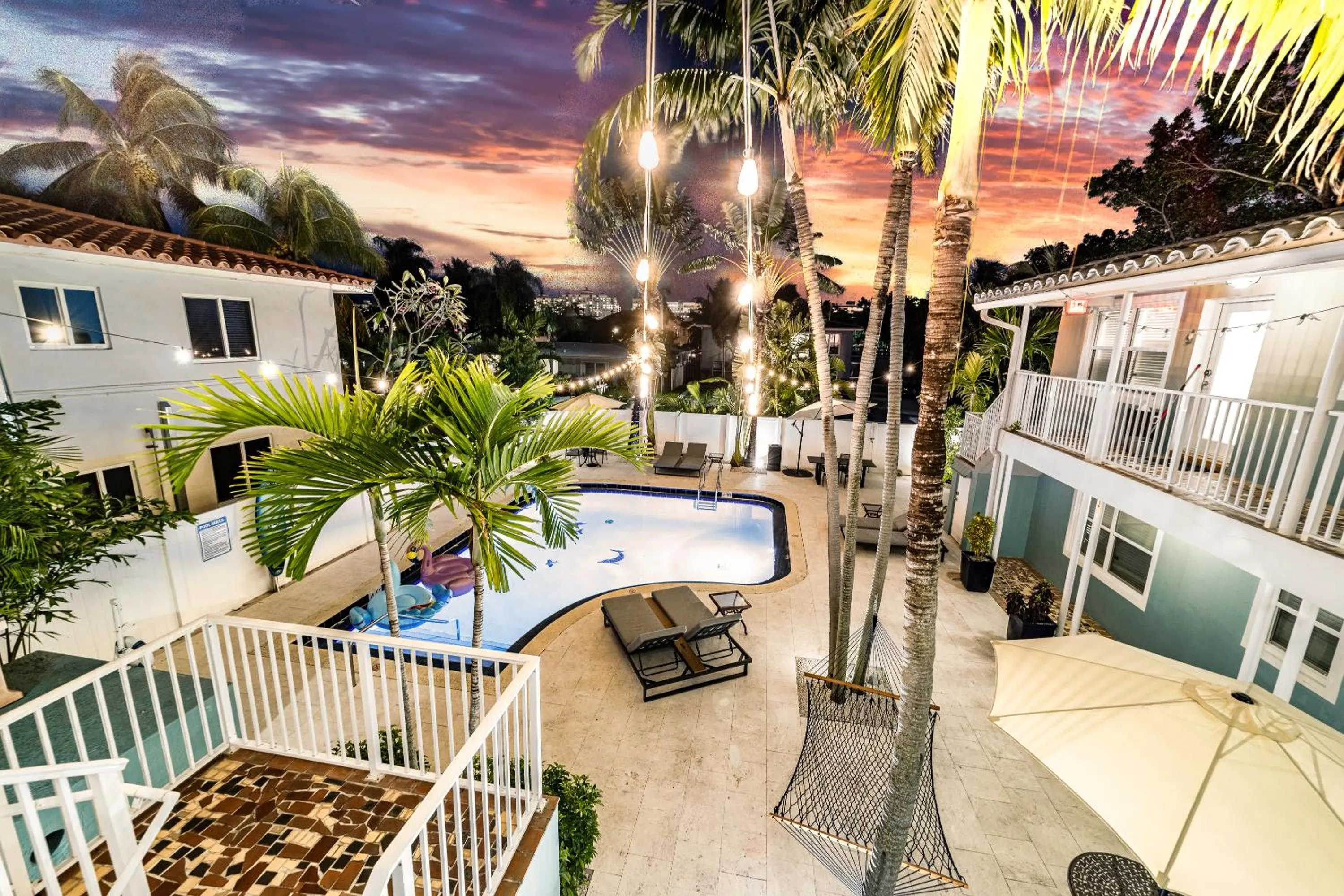 Swimming pool in The Blue Parrot