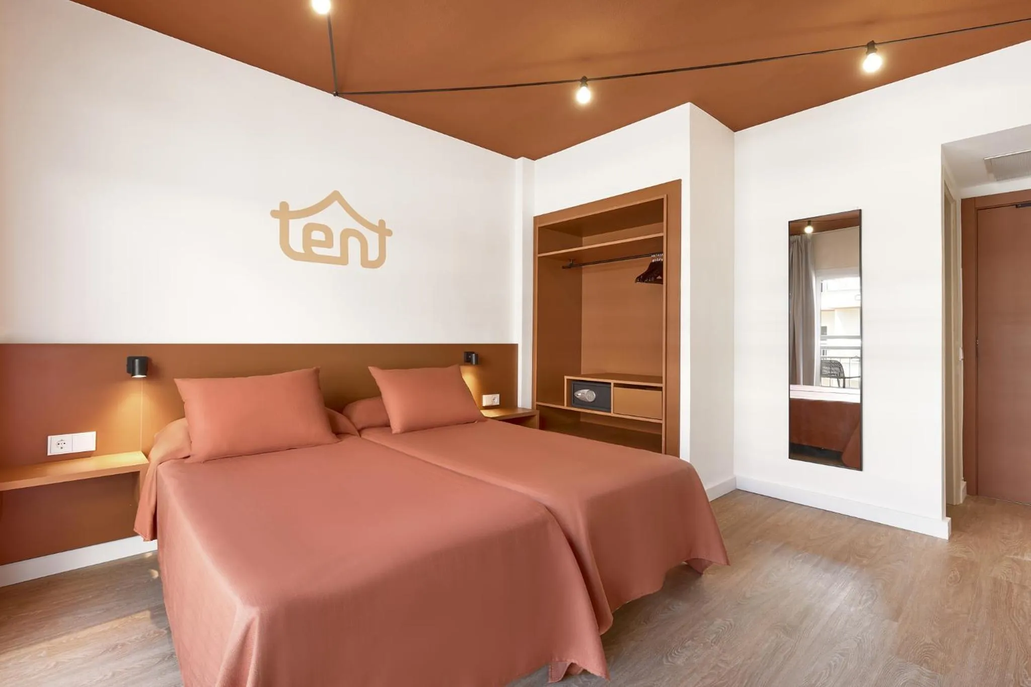 Bed in tent Bahia de Palma