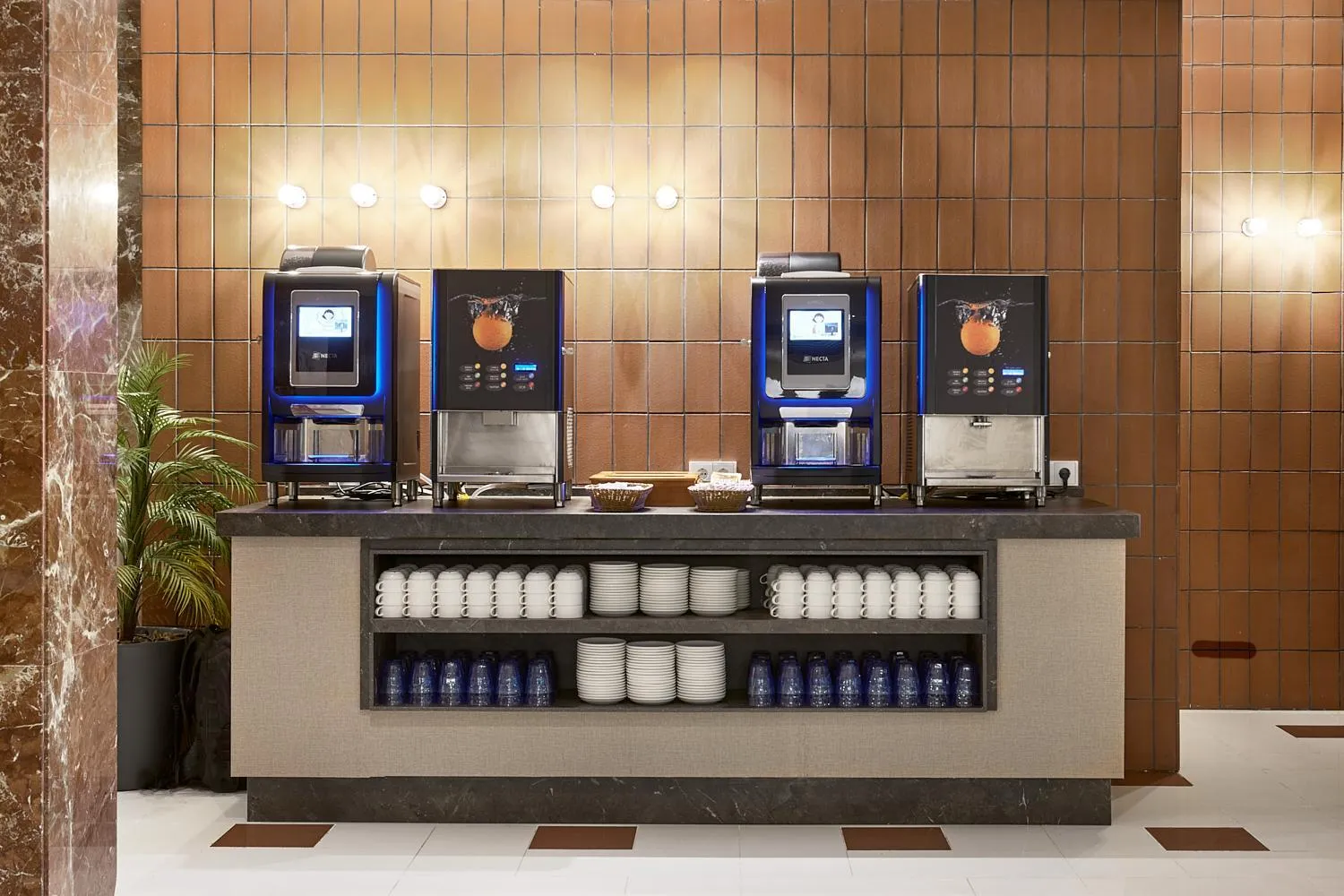 Breakfast in tent Bahia de Palma