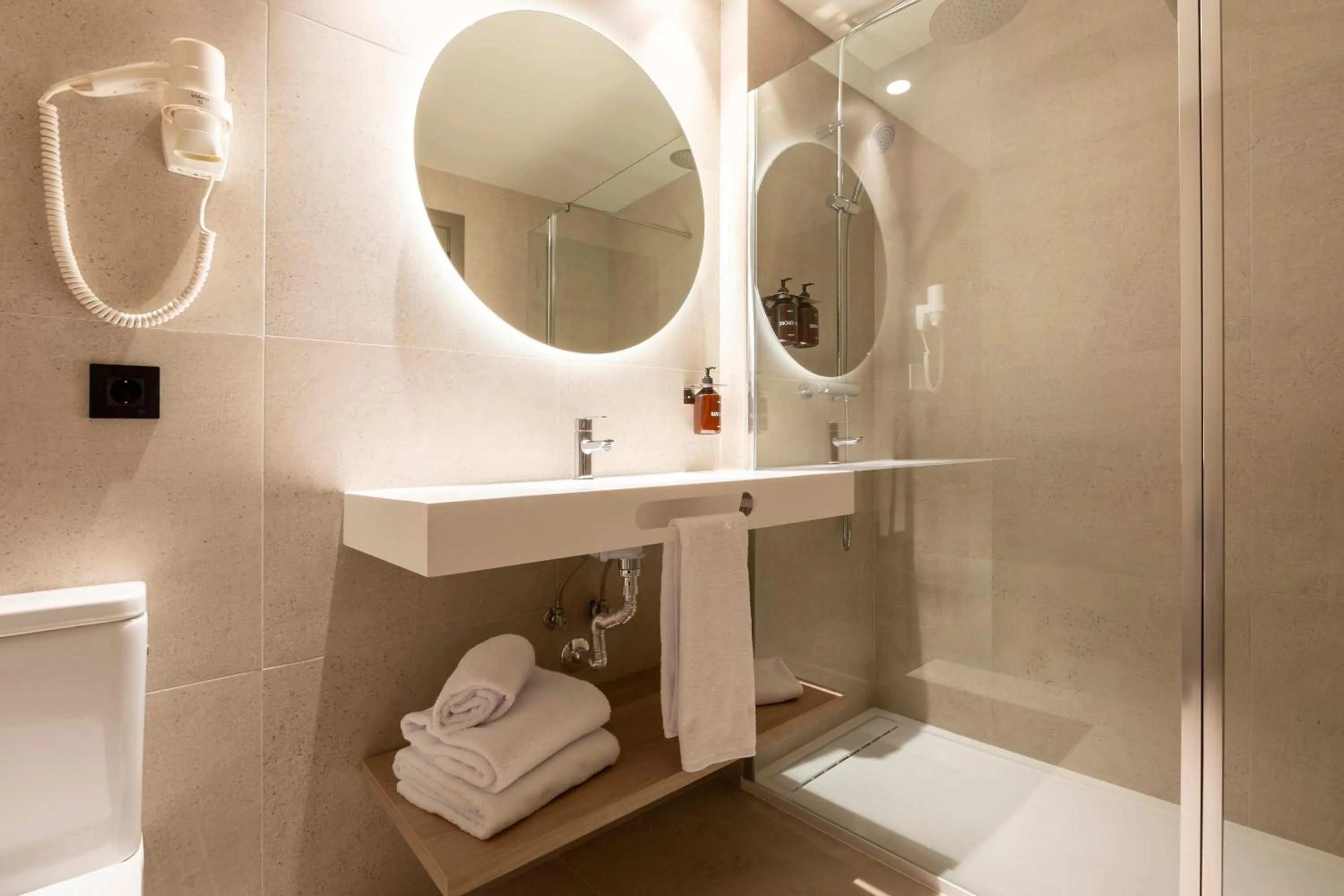 Bathroom in Acta Pirámides