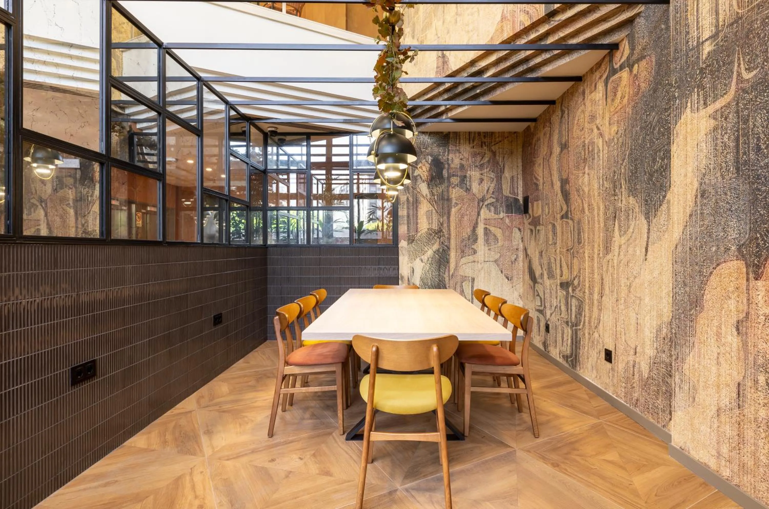 Seating area in Acta Pirámides