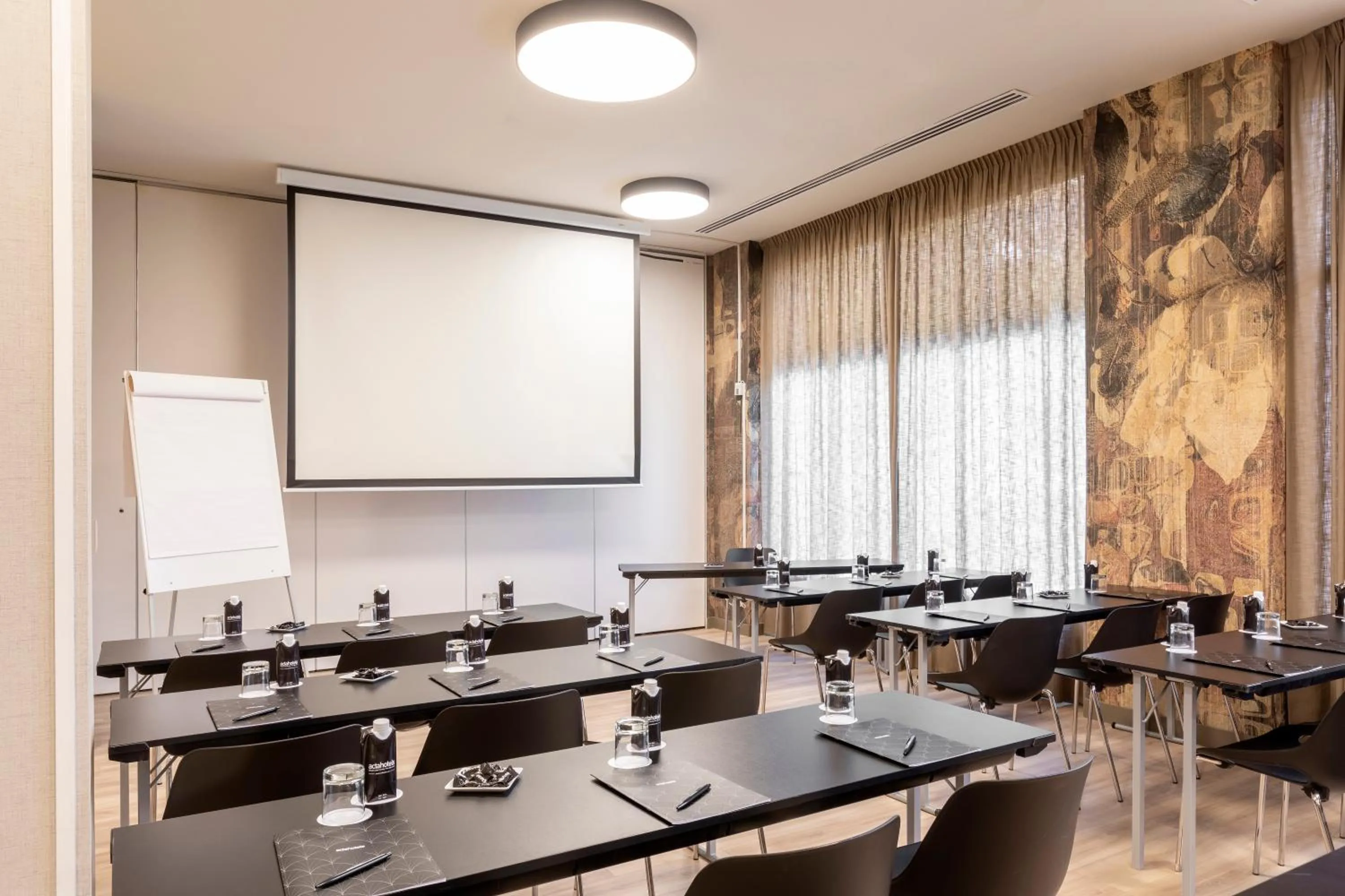 Meeting/conference room in Acta Pirámides