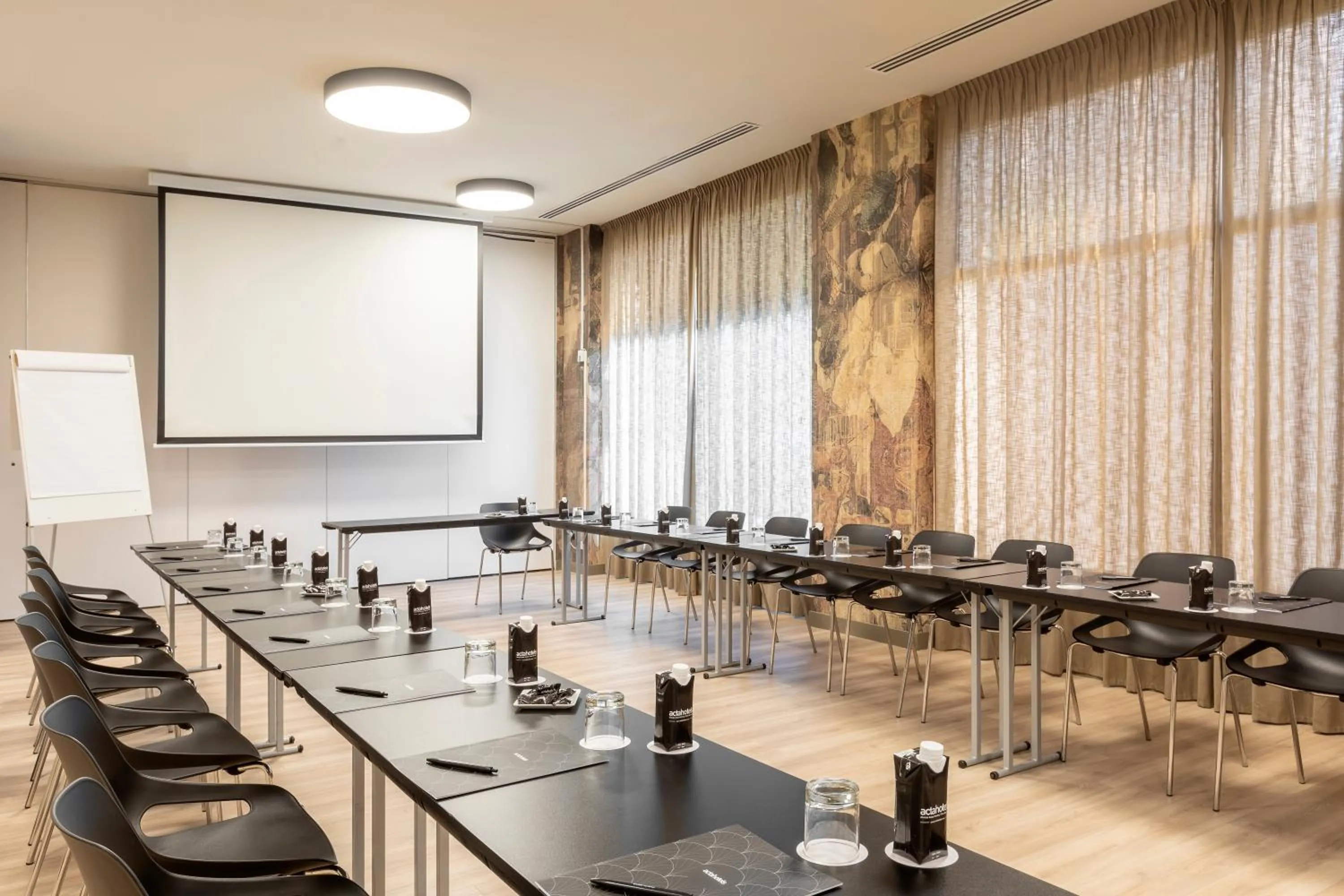 Meeting/conference room in Acta Pirámides