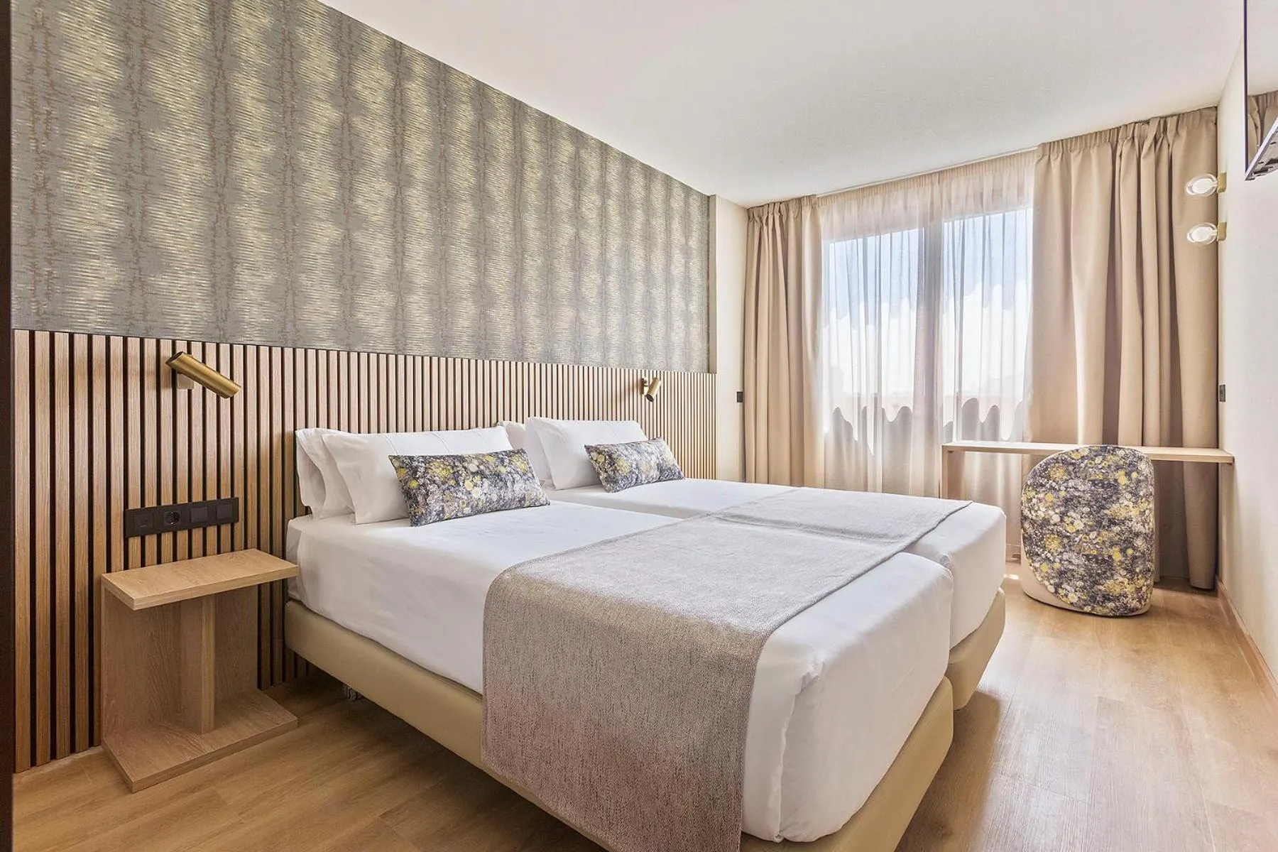 Bedroom, Bed in Acta Pirámides