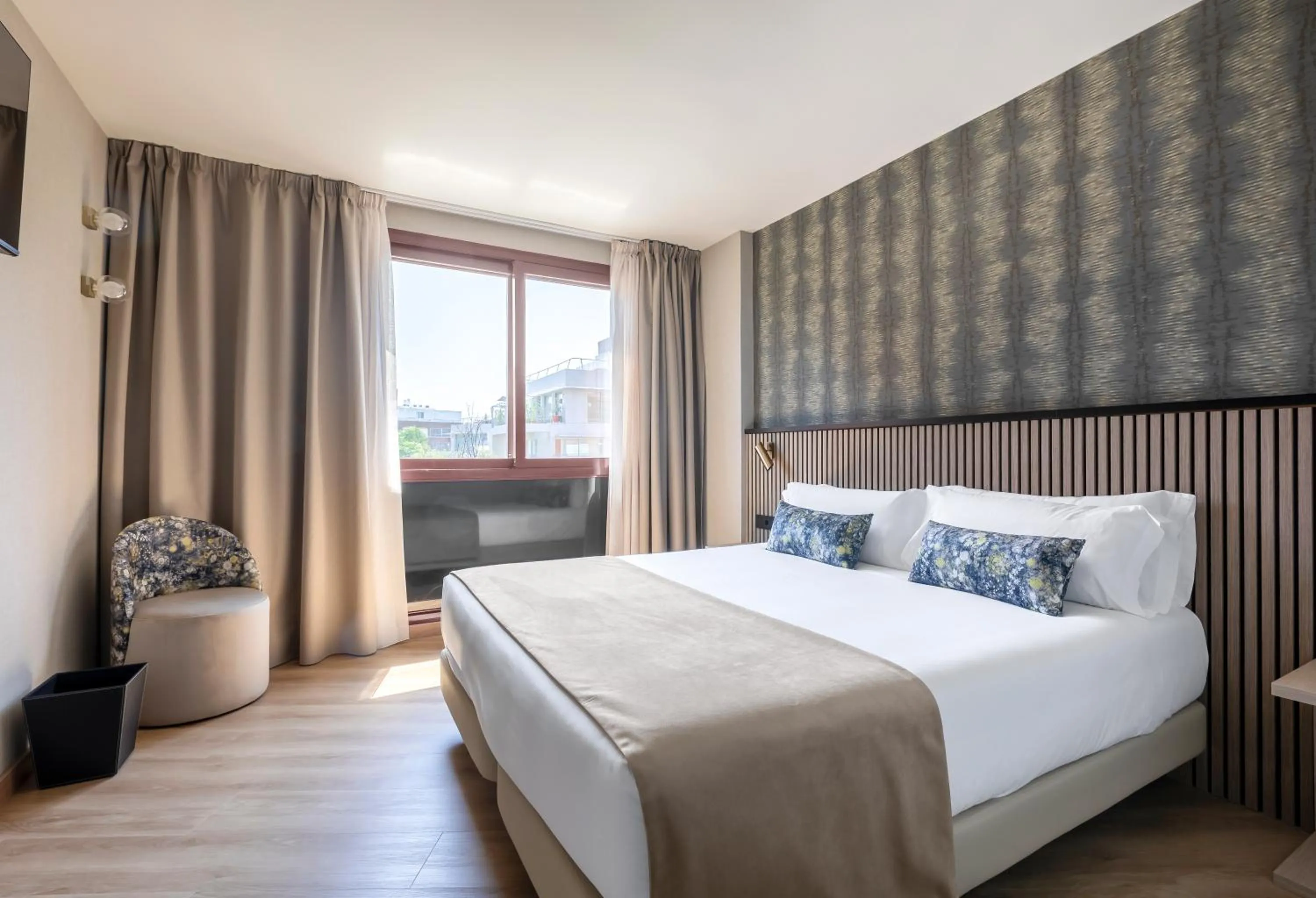 Bedroom, Bed in Acta Pirámides