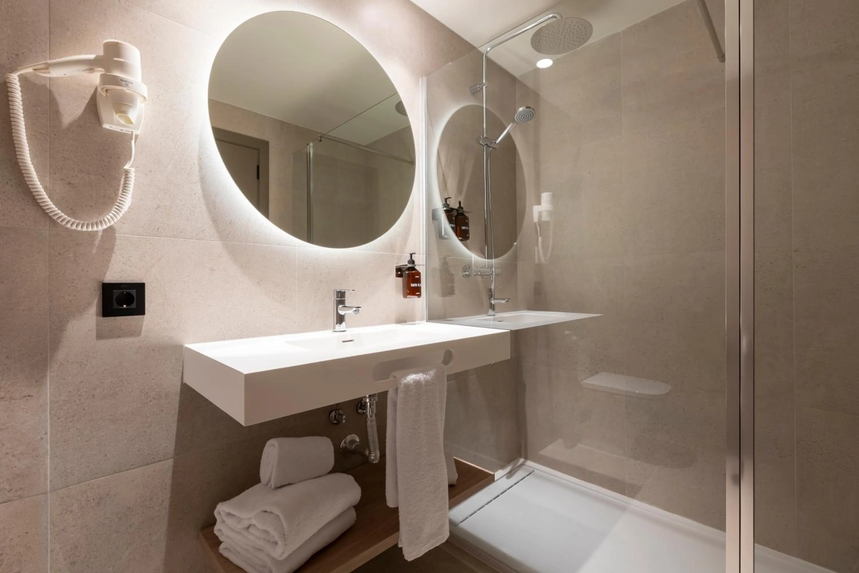 Bathroom in Acta Pirámides