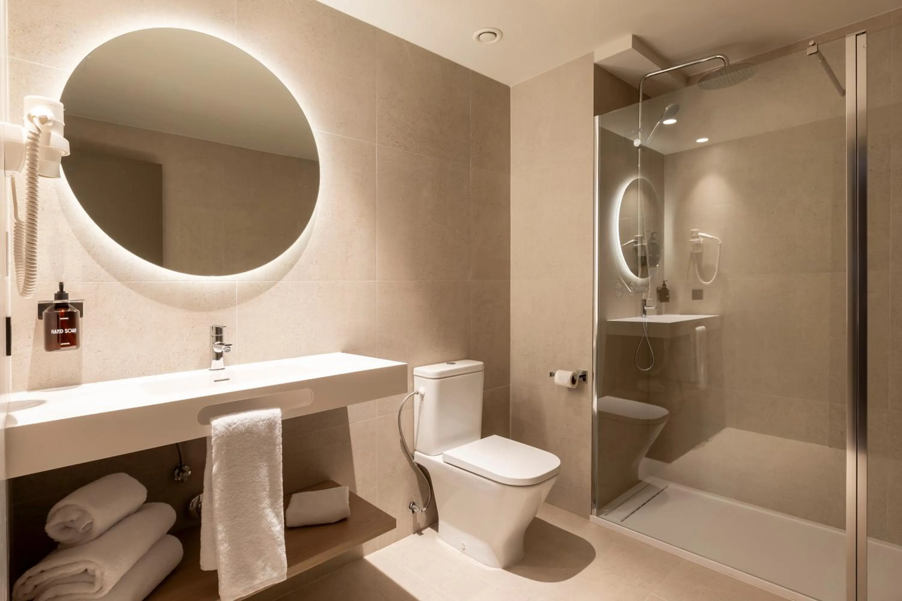 Bathroom in Acta Pirámides