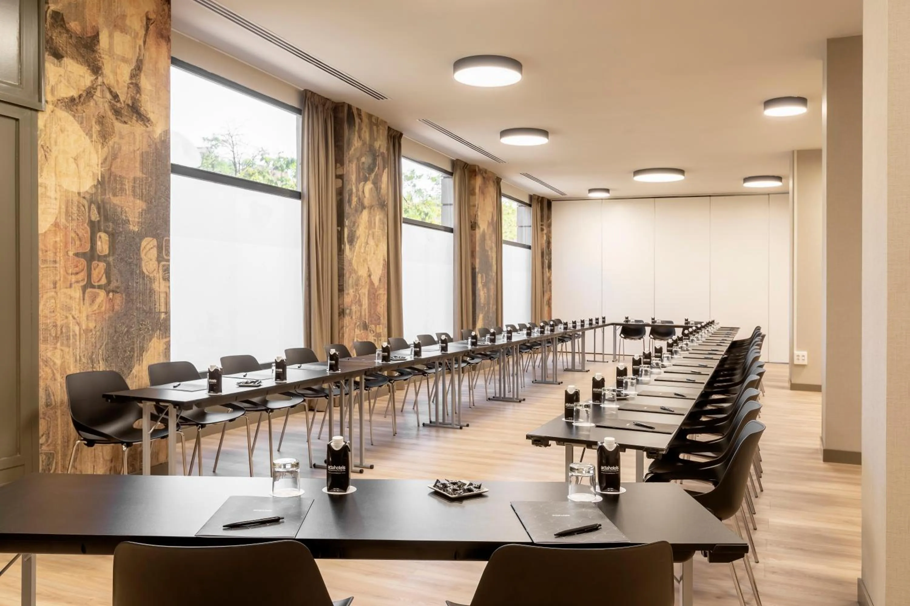 Meeting/conference room in Acta Pirámides