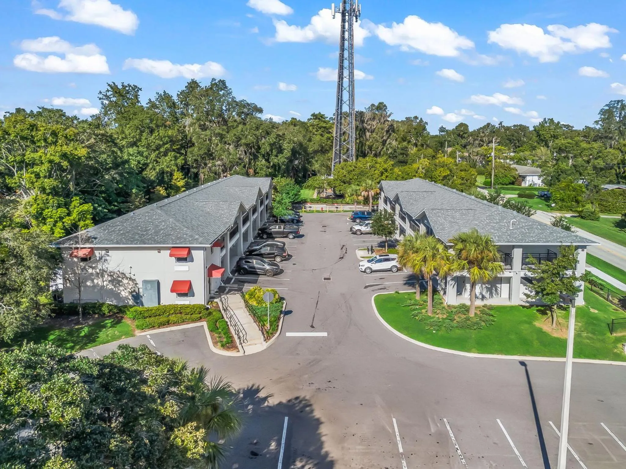 Property building in Baymont by Wyndham Ocala Suites