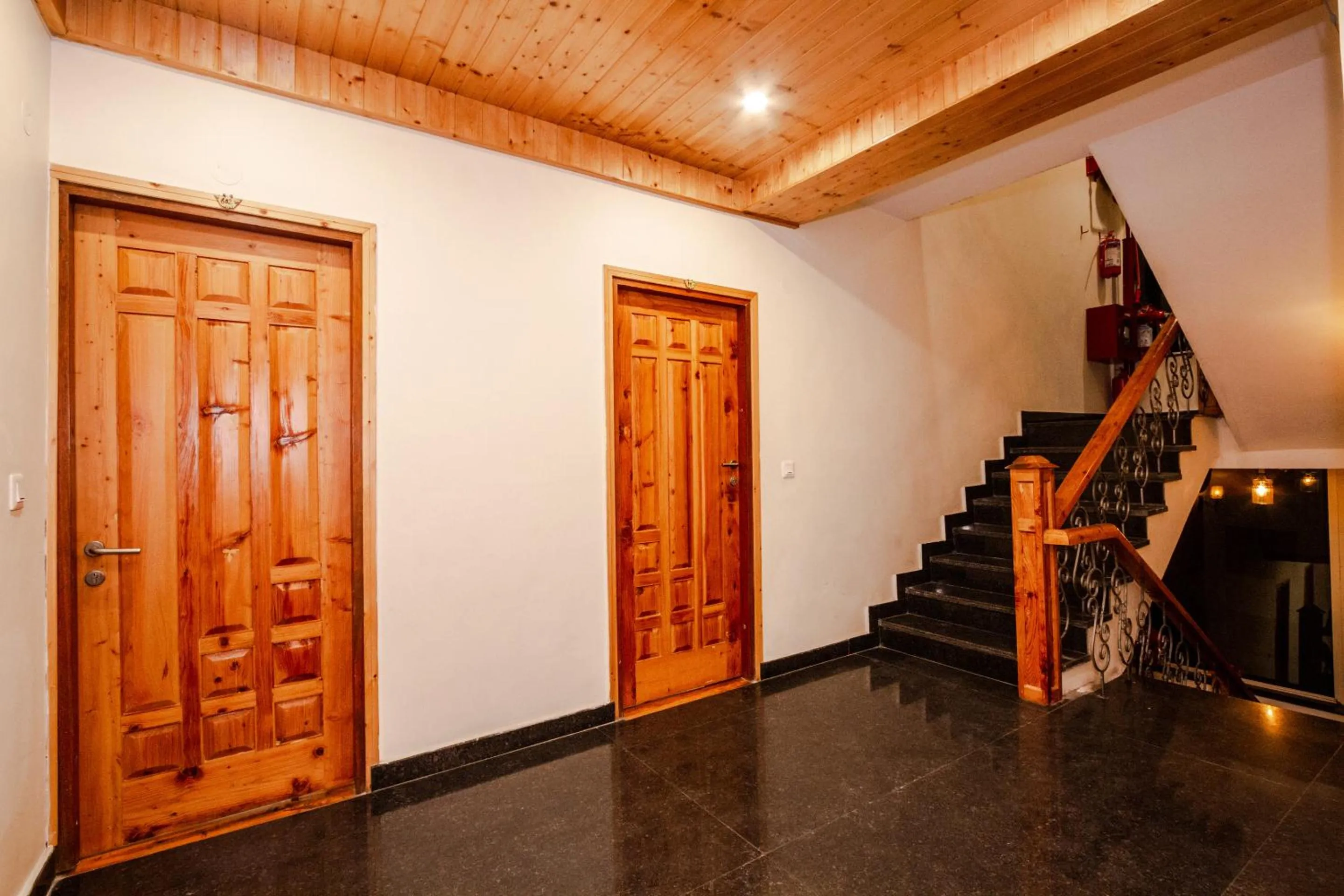 Lobby or reception in Tripli Hotels Stone House Cottage