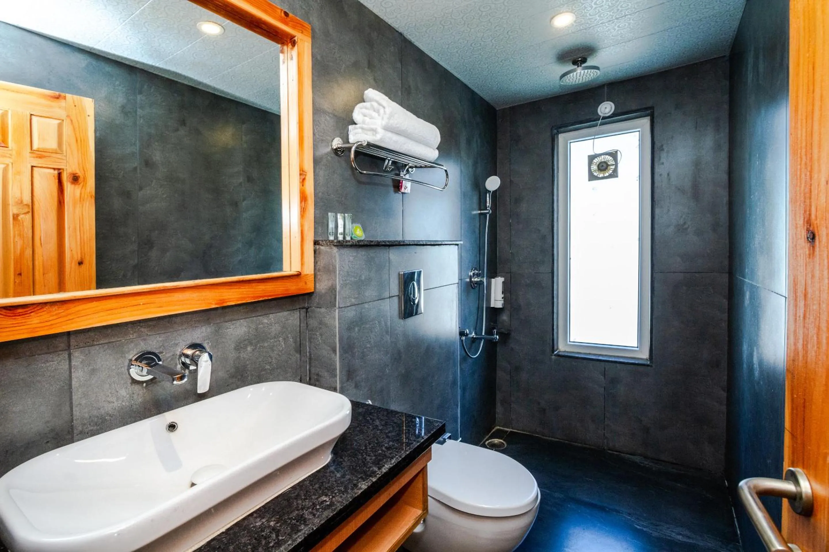 Bathroom in Tripli Hotels Stone House Cottage