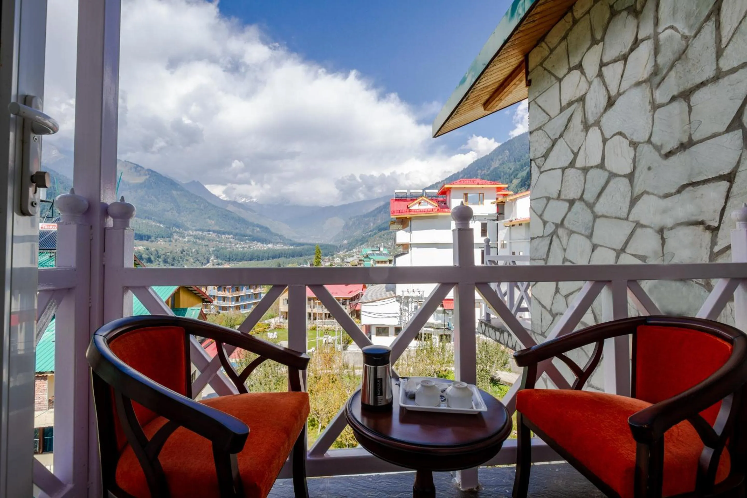 Mountain view in Tripli Hotels Stone House Cottage