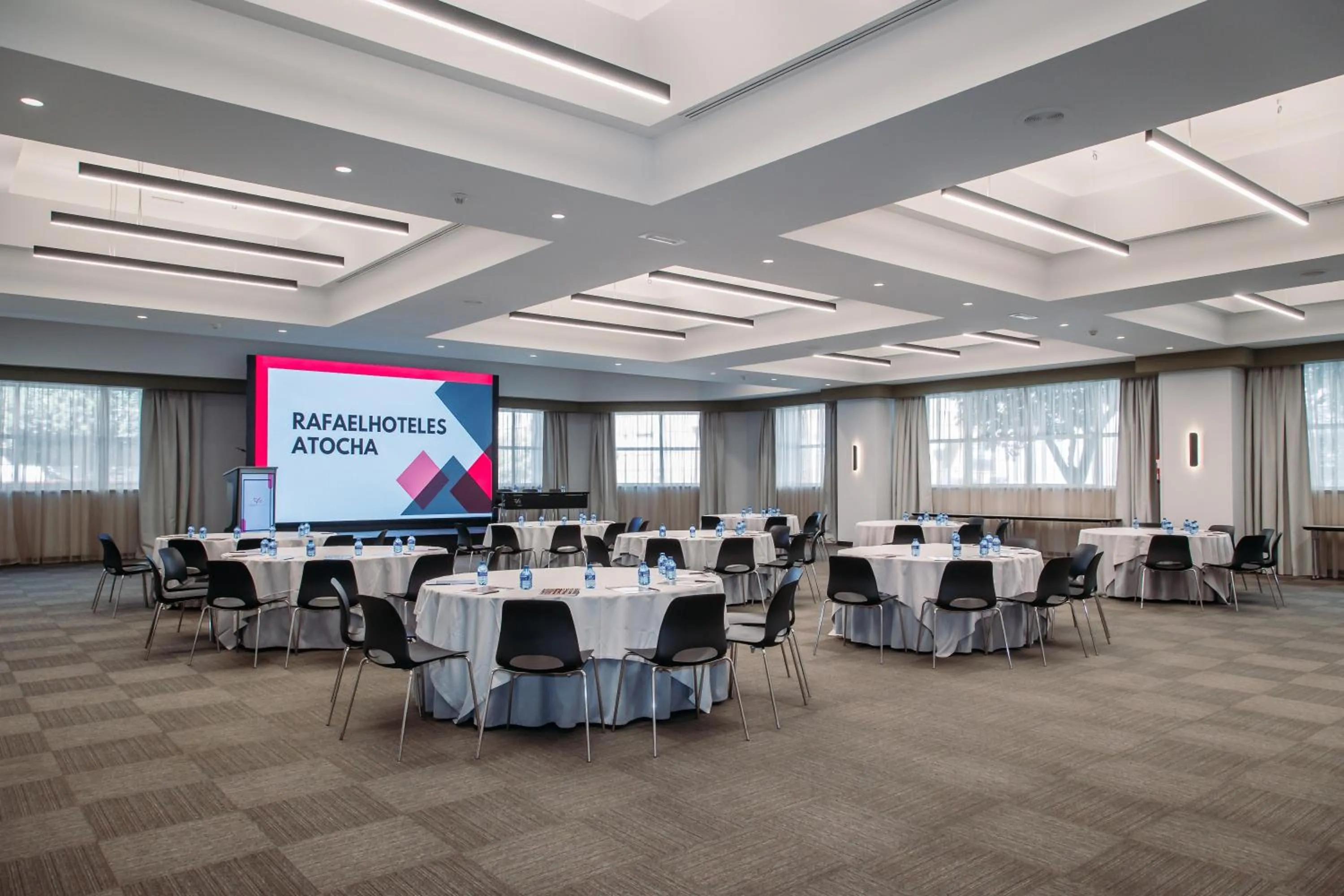 Meeting/conference room in Rafaelhoteles Atocha